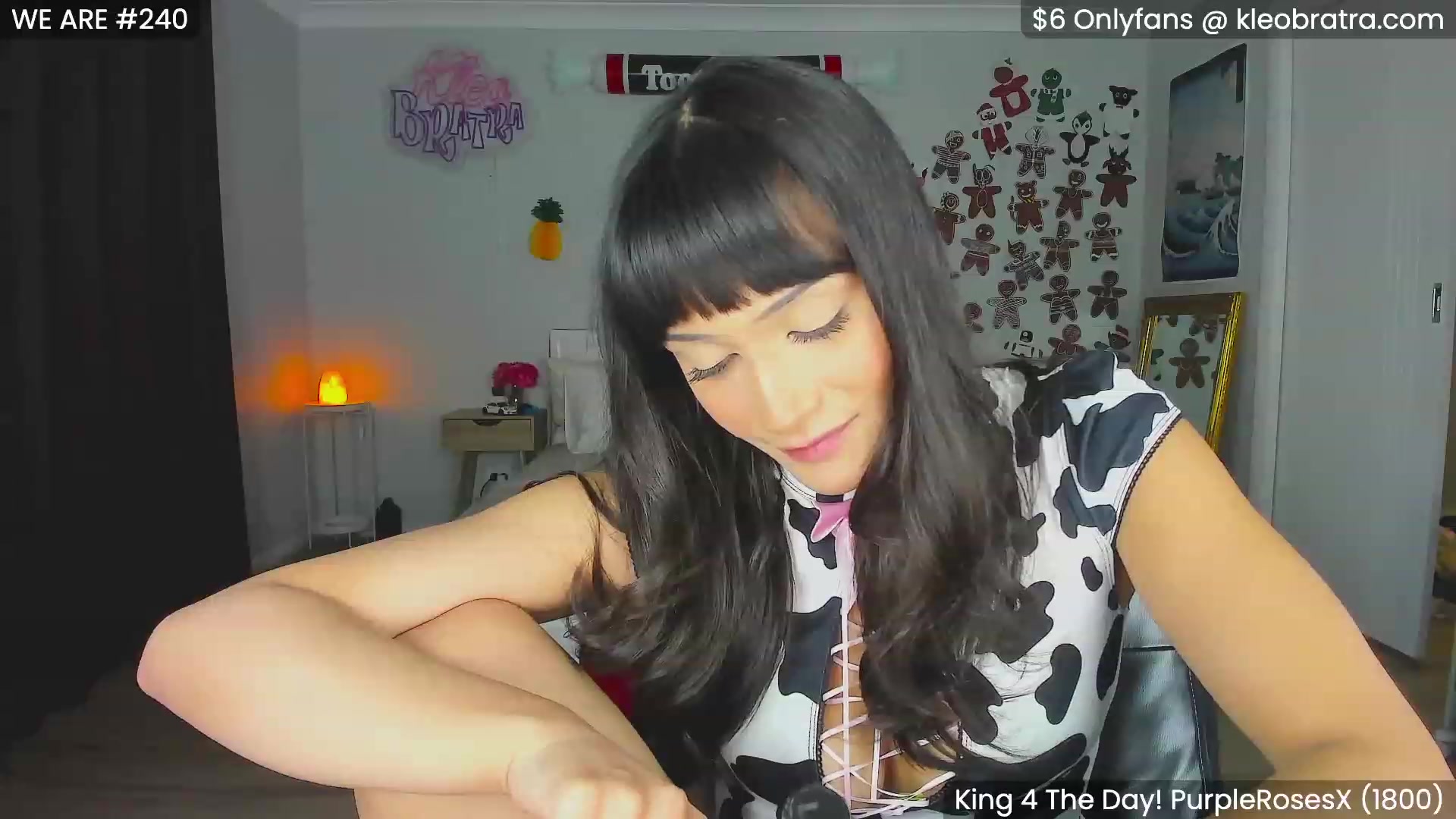 Gallery image thumbnail from KleoBratra's myfreecams stream on, 12/22/2023, 08:45 image 4 of 20