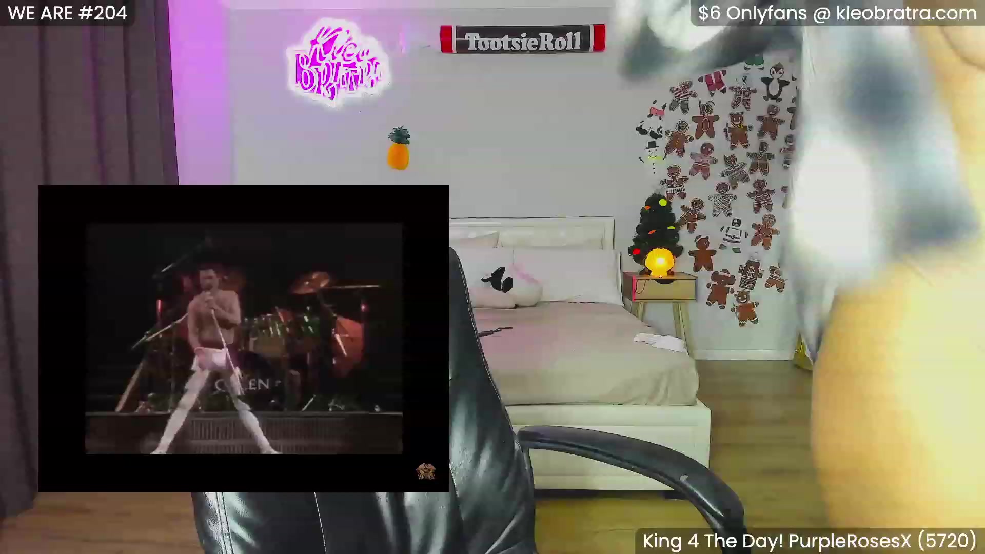 Gallery image thumbnail from KleoBratra's myfreecams stream on, 12/22/2023, 16:39 image 3 of 20