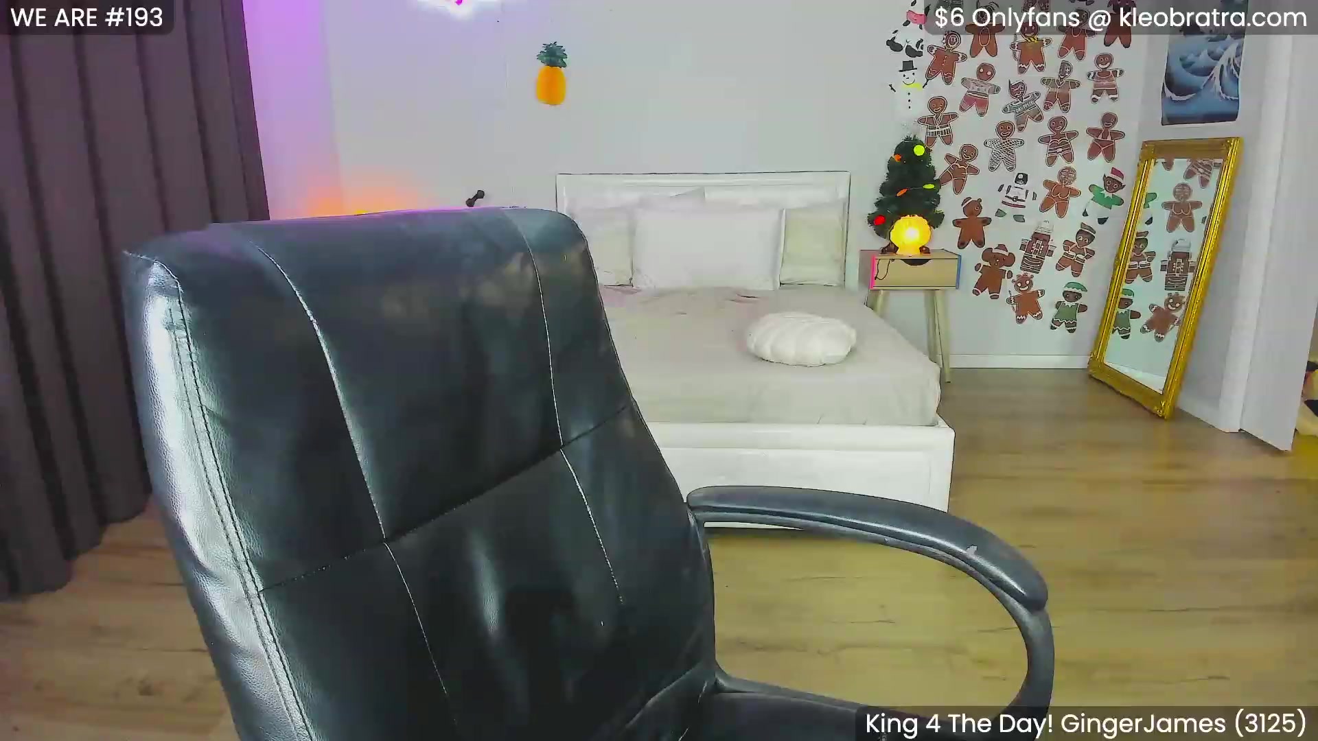 Gallery image thumbnail from KleoBratra's myfreecams stream on, 12/23/2023, 11:01 image 12 of 20