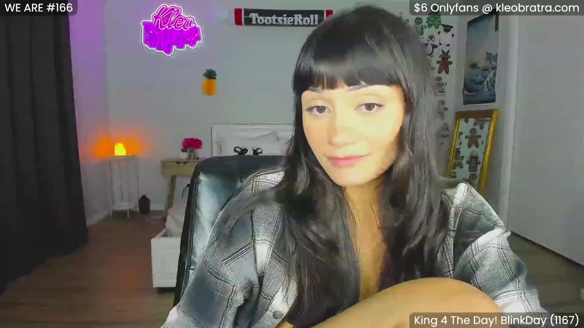 Gallery image thumbnail from KleoBratra's myfreecams stream on, 12/24/2023, 14:32 image 14 of 20