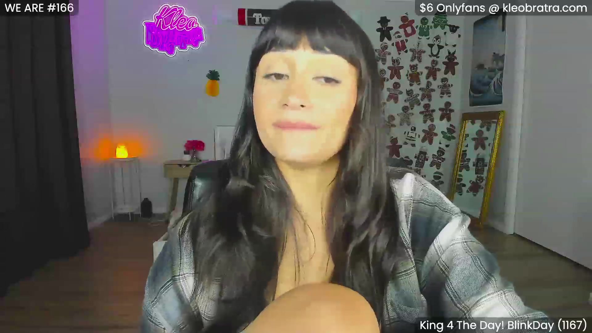 Gallery image thumbnail from KleoBratra's myfreecams stream on, 12/24/2023, 14:32 image 16 of 20