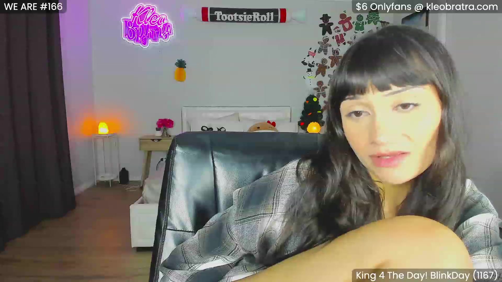 Gallery image thumbnail from KleoBratra's myfreecams stream on, 12/24/2023, 14:32 image 18 of 20