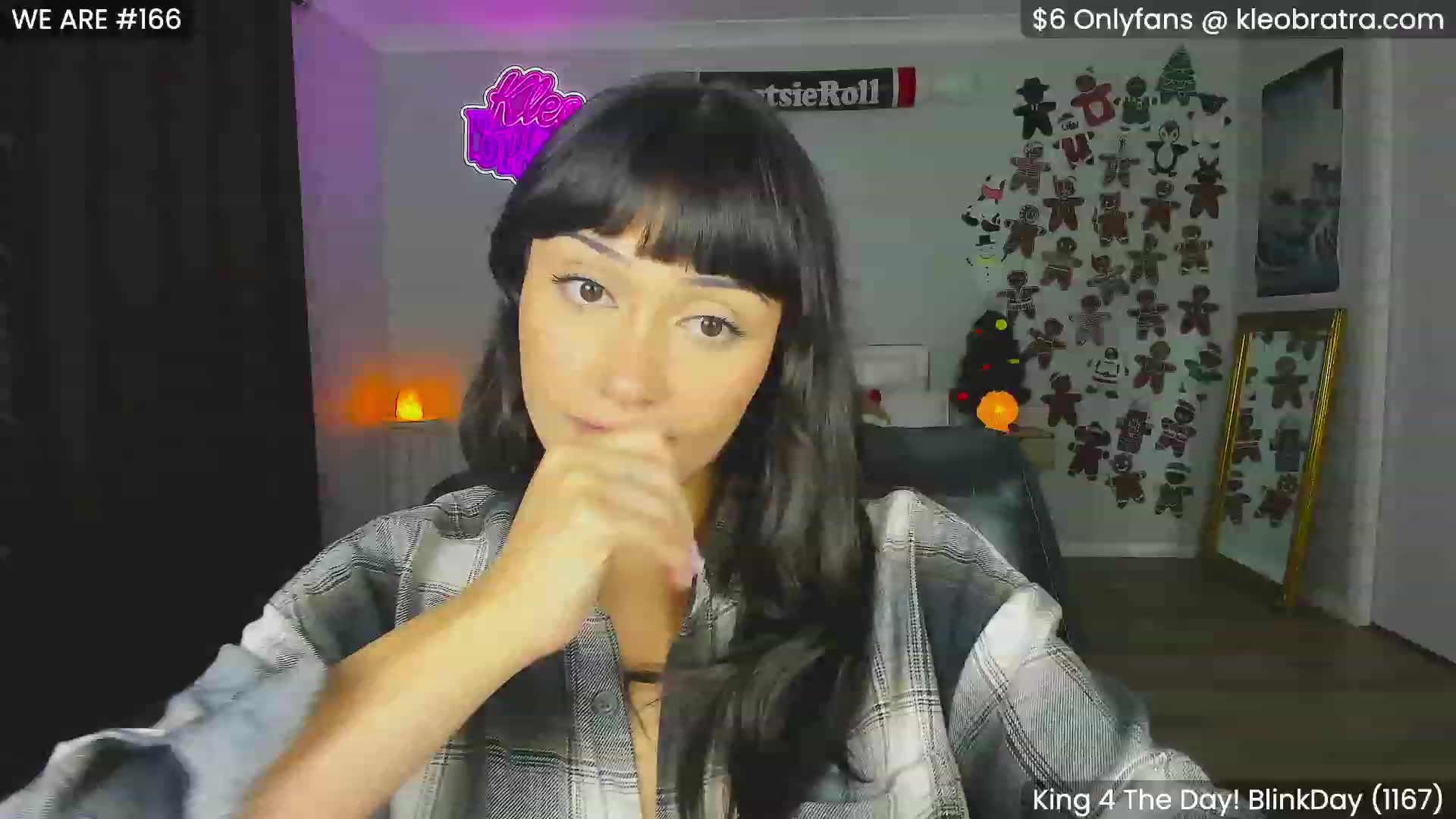 Gallery image thumbnail from KleoBratra's myfreecams stream on, 12/24/2023, 14:32 image 1 of 20
