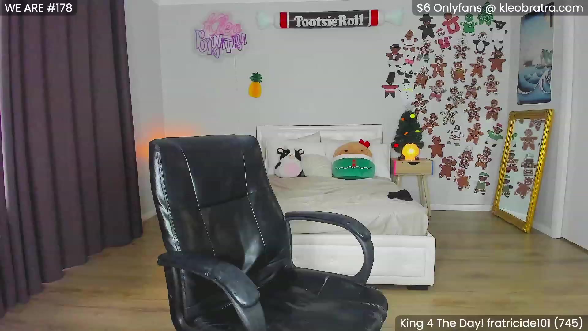 Gallery image thumbnail from KleoBratra's myfreecams stream on, 12/27/2023, 07:19 image 16 of 20