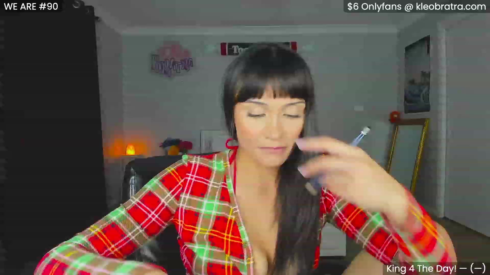 Gallery image thumbnail from KleoBratra's myfreecams stream on, 01/02/2024, 10:15 image 6 of 20