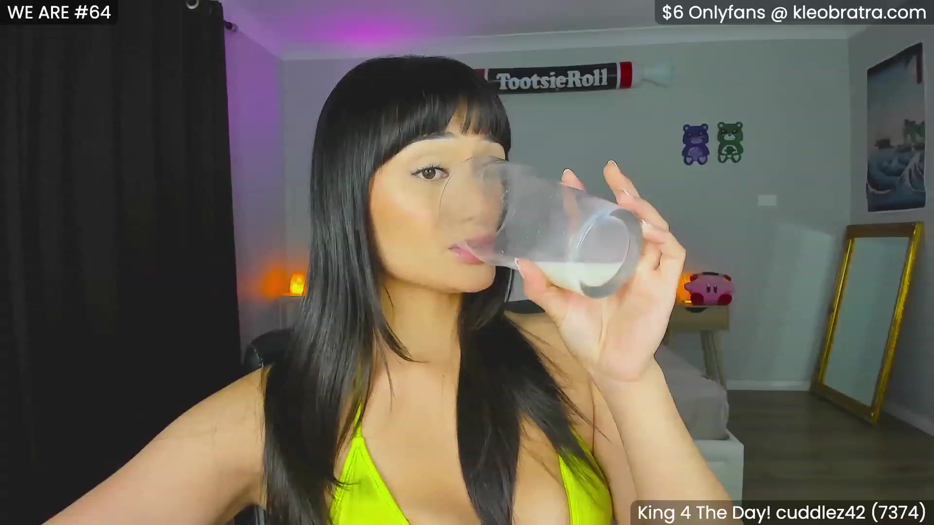 Gallery image thumbnail from KleoBratra's myfreecams stream on, 01/03/2024, 05:04 image 8 of 20