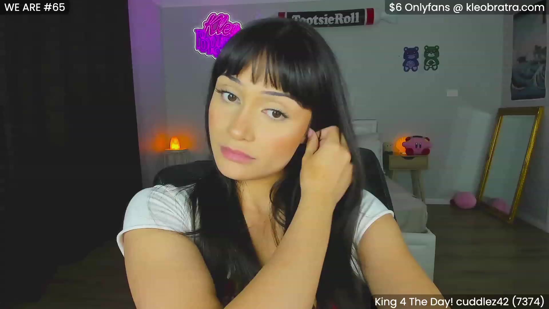 Gallery image thumbnail from KleoBratra's myfreecams stream on, 01/03/2024, 06:05 image 16 of 20