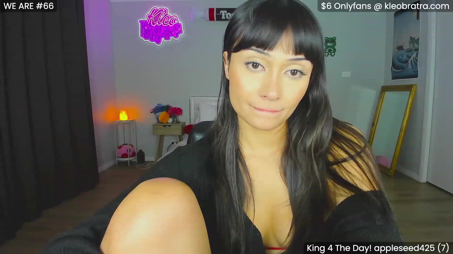 Gallery image thumbnail from KleoBratra's myfreecams stream on, 01/03/2024, 13:11 image 18 of 20