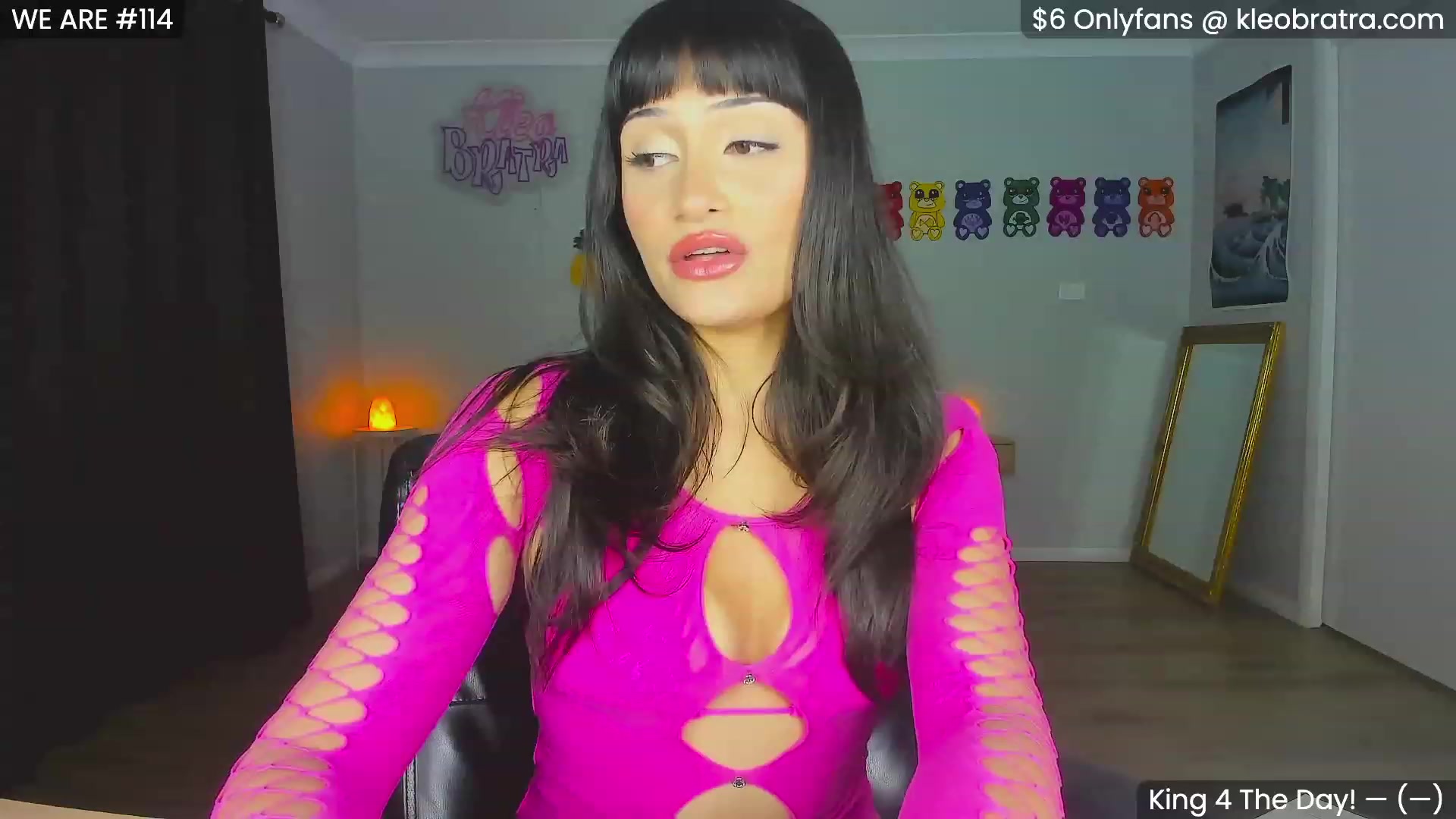 Gallery image thumbnail from KleoBratra's myfreecams stream on, 01/08/2024, 11:50 image 6 of 20