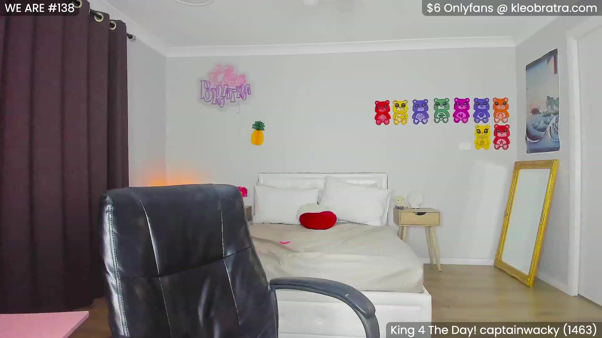 Gallery image thumbnail from KleoBratra's myfreecams stream on, 01/12/2024, 09:30 image 20 of 20