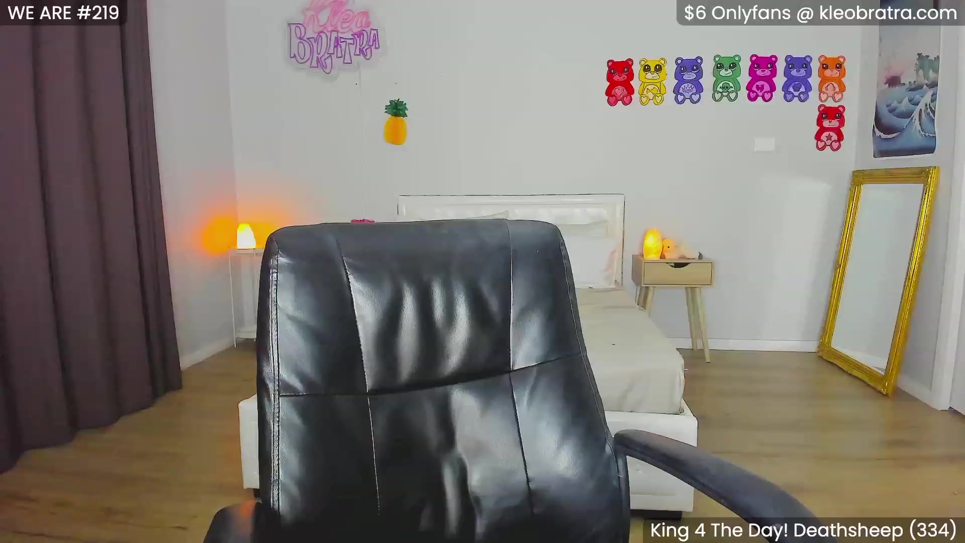 Gallery image thumbnail from KleoBratra's myfreecams stream on, 01/26/2024, 09:51 image 17 of 20
