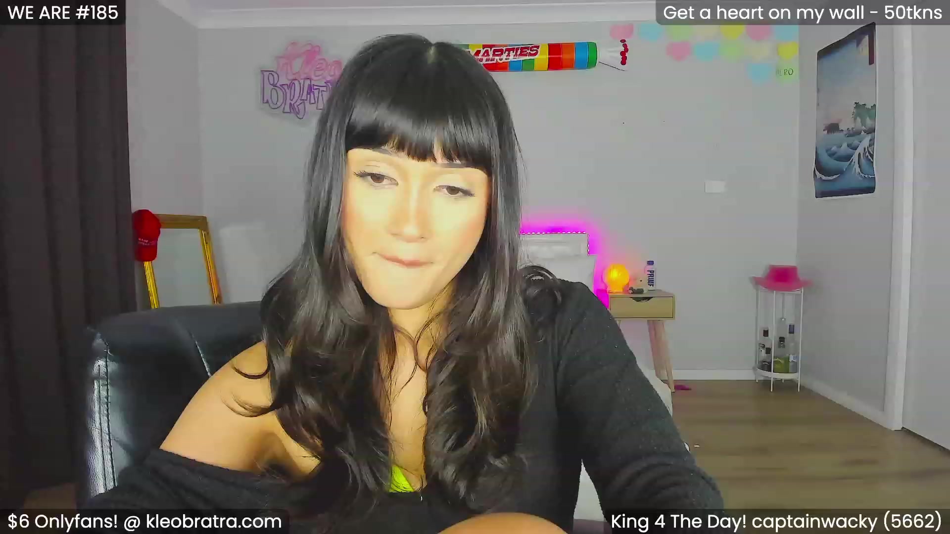 Gallery image thumbnail from KleoBratra's myfreecams stream on, 01/31/2024, 10:39 image 15 of 20