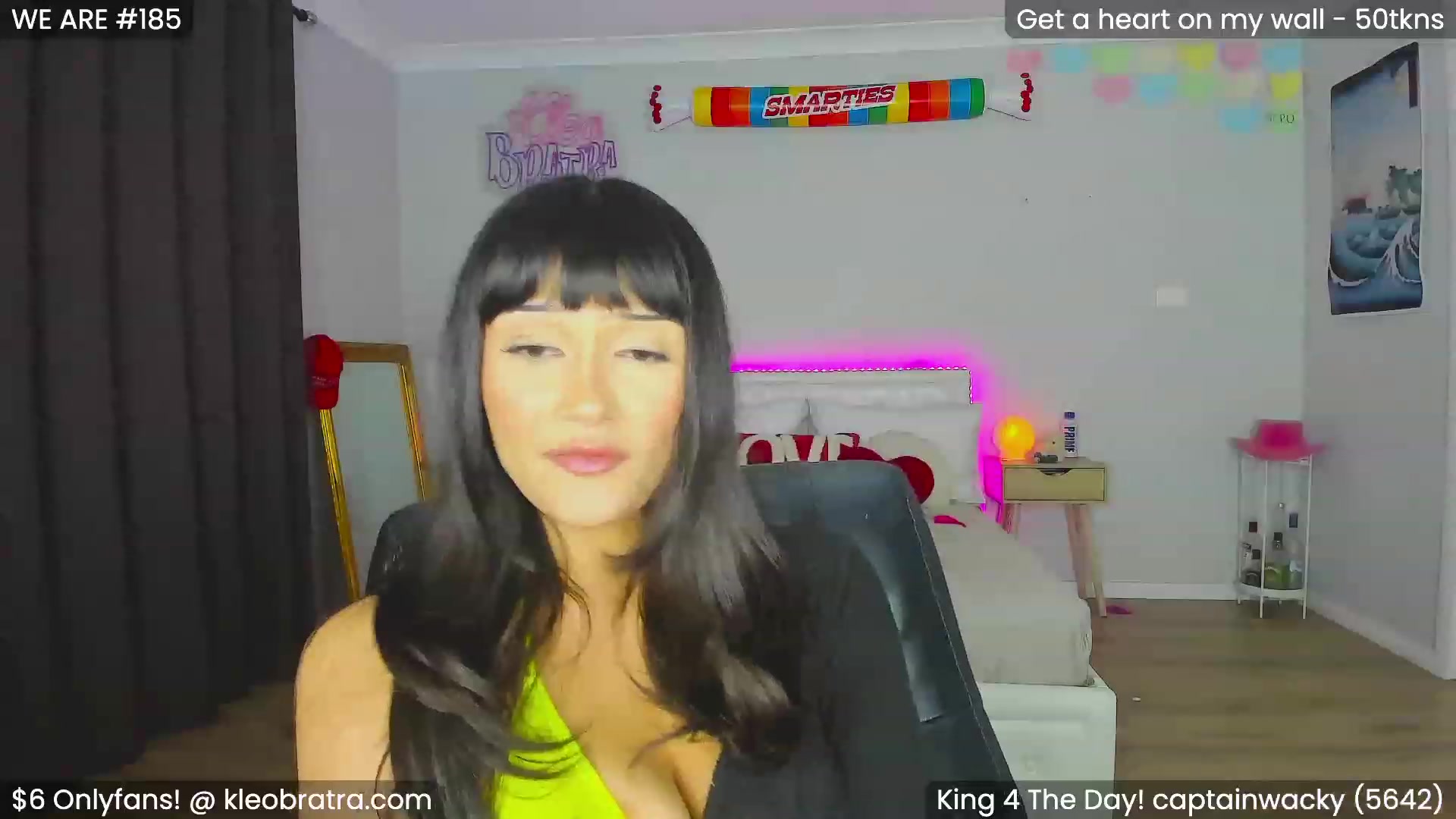 Gallery image thumbnail from KleoBratra's myfreecams stream on, 01/31/2024, 10:39 image 7 of 20