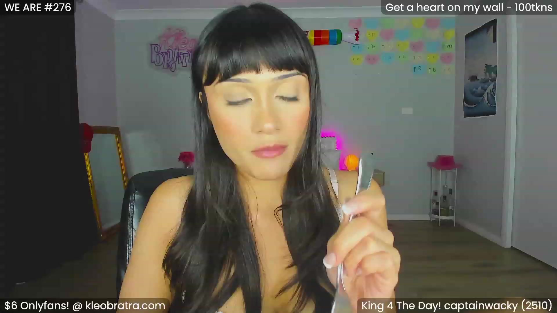Gallery image thumbnail from KleoBratra's myfreecams stream on, 02/01/2024, 09:13 image 6 of 20