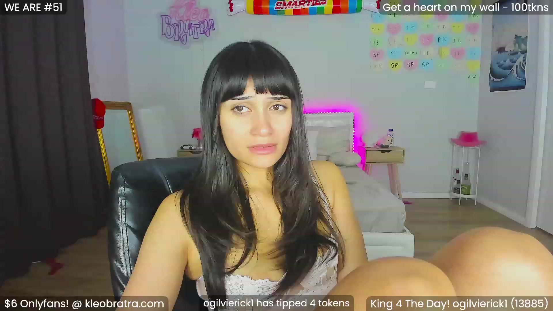 Gallery image thumbnail from KleoBratra's myfreecams stream on, 02/02/2024, 14:35 image 1 of 20