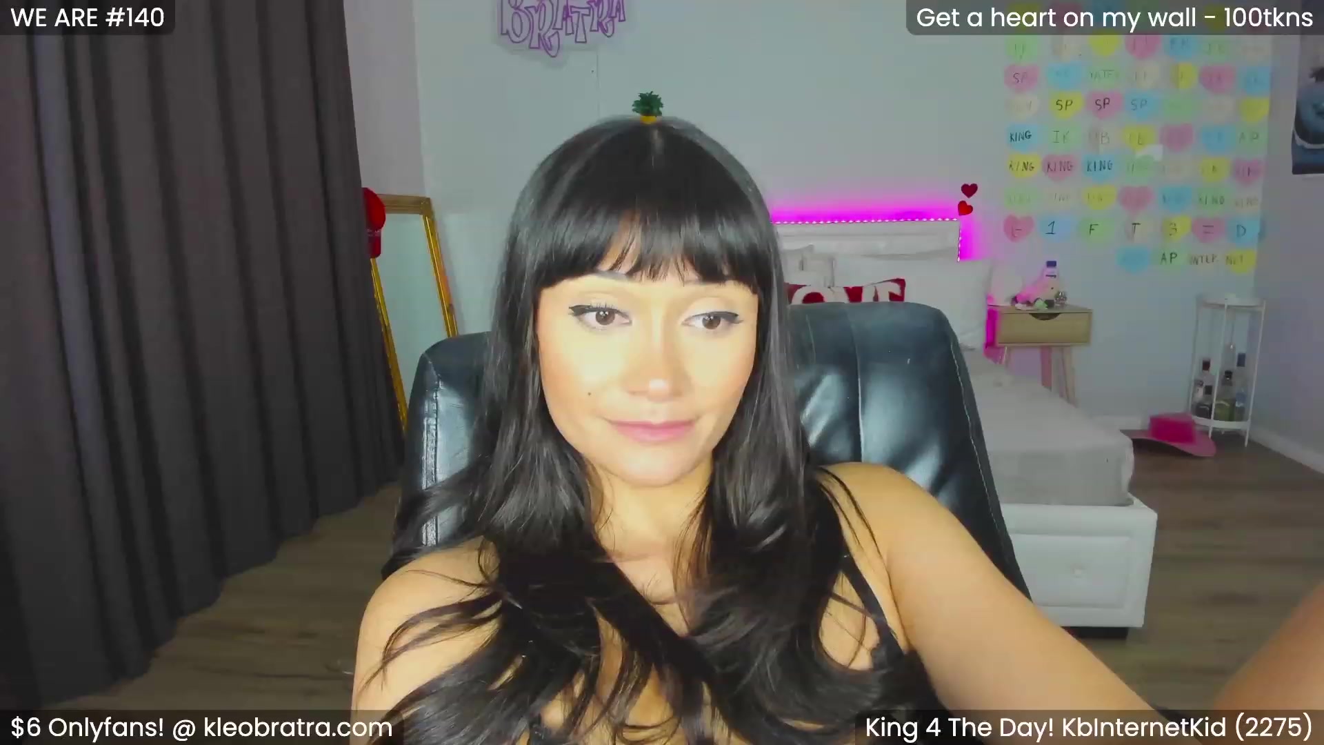 Gallery image thumbnail from KleoBratra's myfreecams stream on, 02/08/2024, 13:01 image 4 of 20