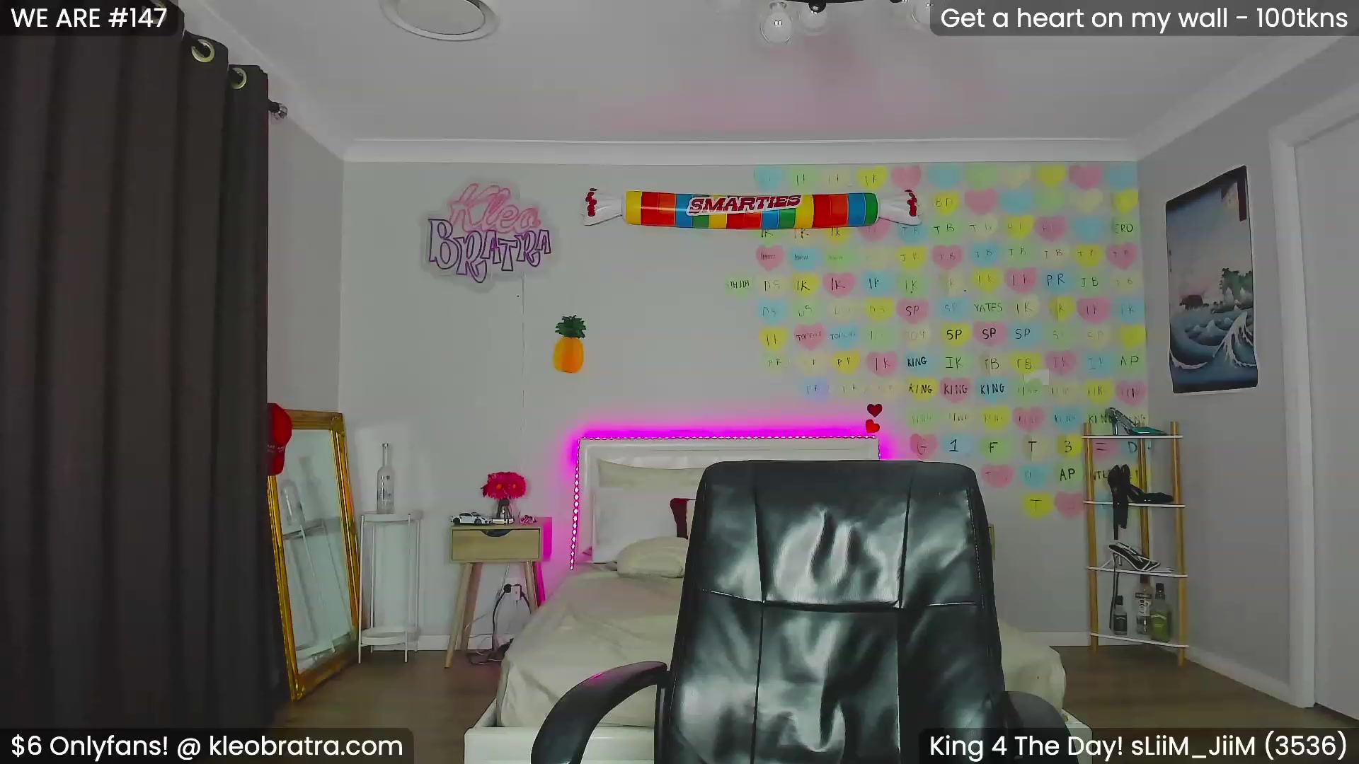 Gallery image thumbnail from KleoBratra's myfreecams stream on, 02/11/2024, 16:52 image 15 of 20