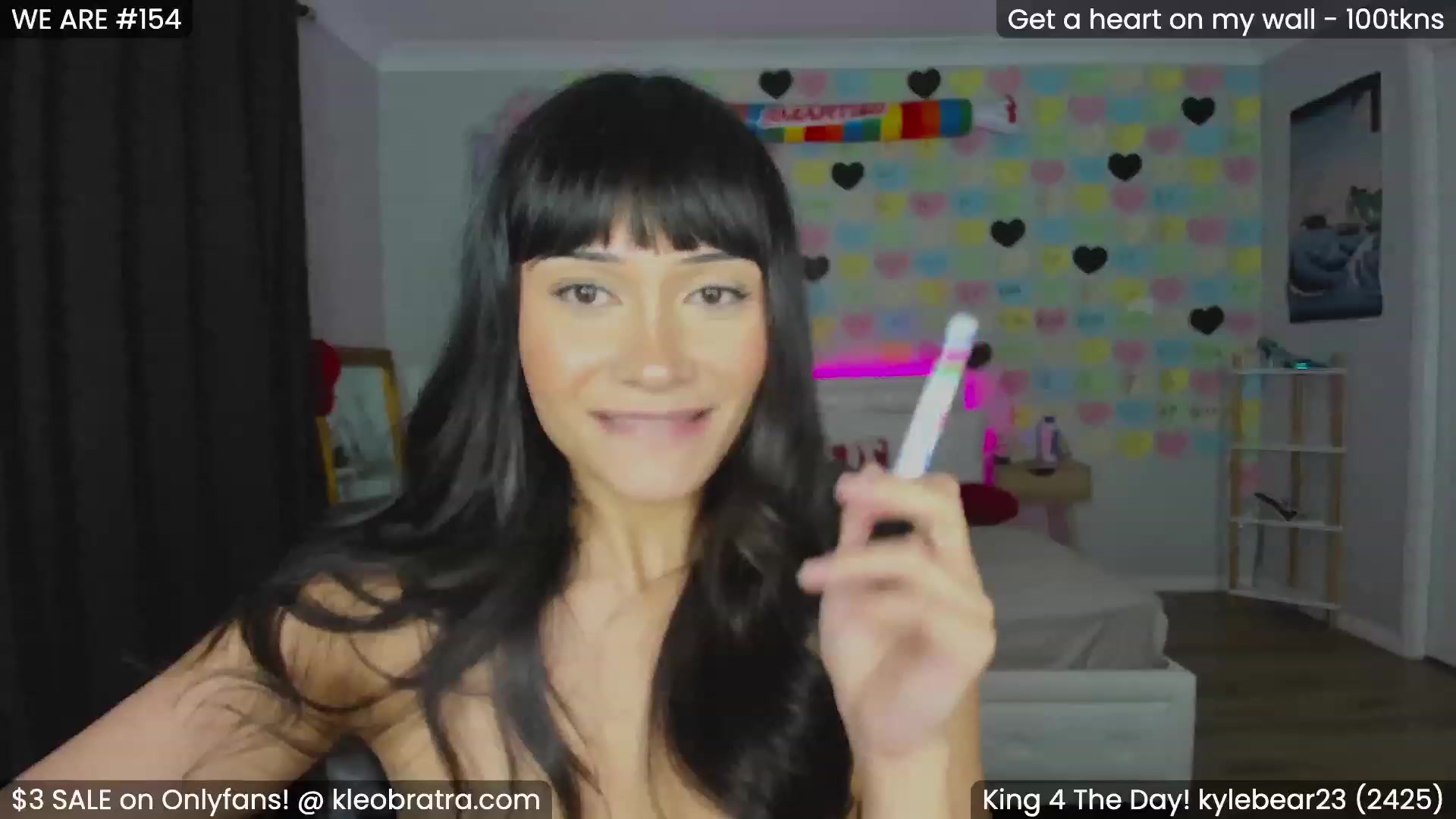 Gallery image thumbnail from KleoBratra's myfreecams stream on, 02/15/2024, 16:22 image 4 of 20