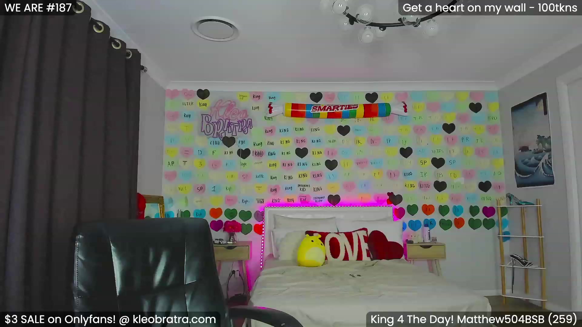 Gallery image thumbnail from KleoBratra's myfreecams stream on, 02/17/2024, 20:22 image 6 of 20