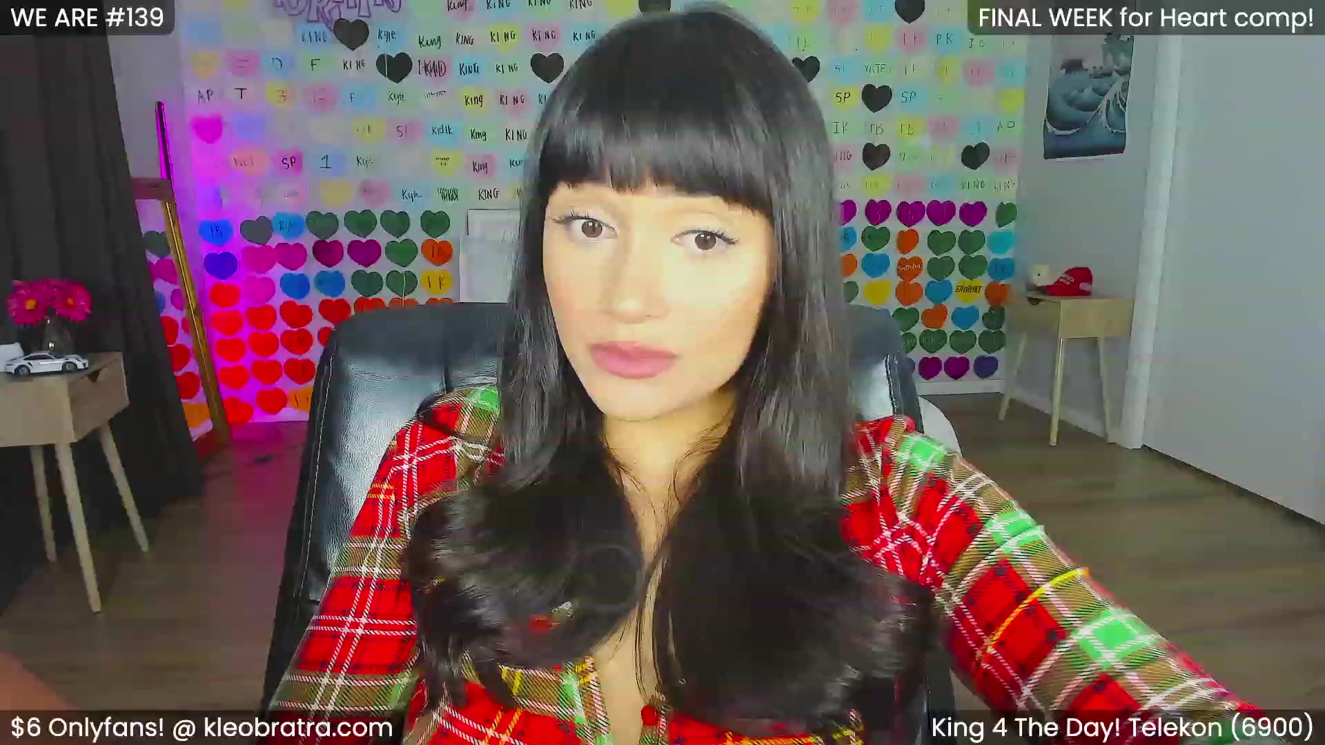 Gallery image thumbnail from KleoBratra's myfreecams stream on, 02/25/2024, 17:22 image 3 of 20