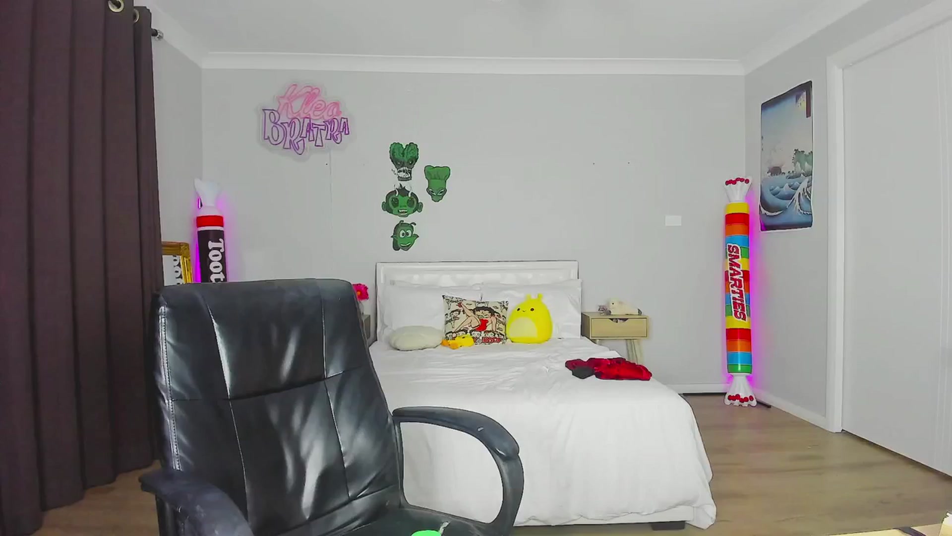 Gallery image thumbnail from KleoBratra's myfreecams stream on, 02/29/2024, 15:33 image 5 of 20