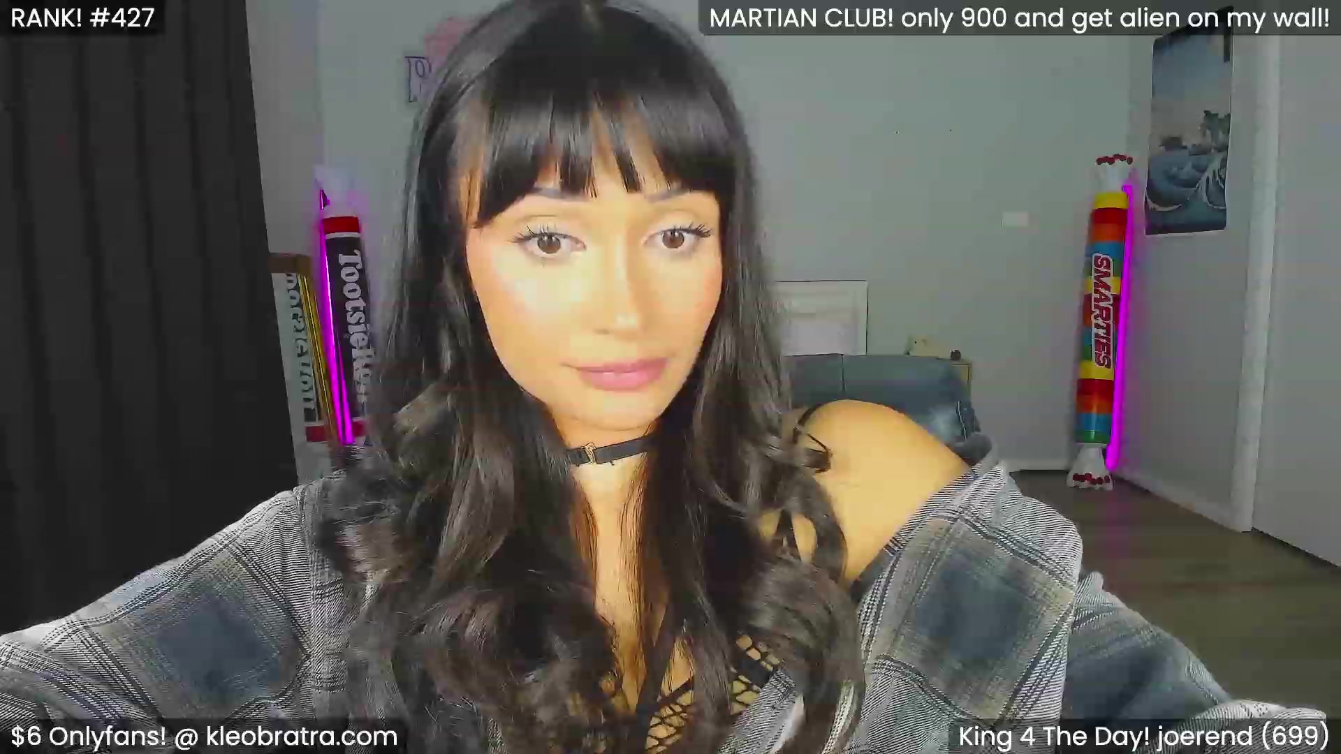 Gallery image thumbnail from KleoBratra's myfreecams stream on, 03/05/2024, 14:22 image 10 of 20