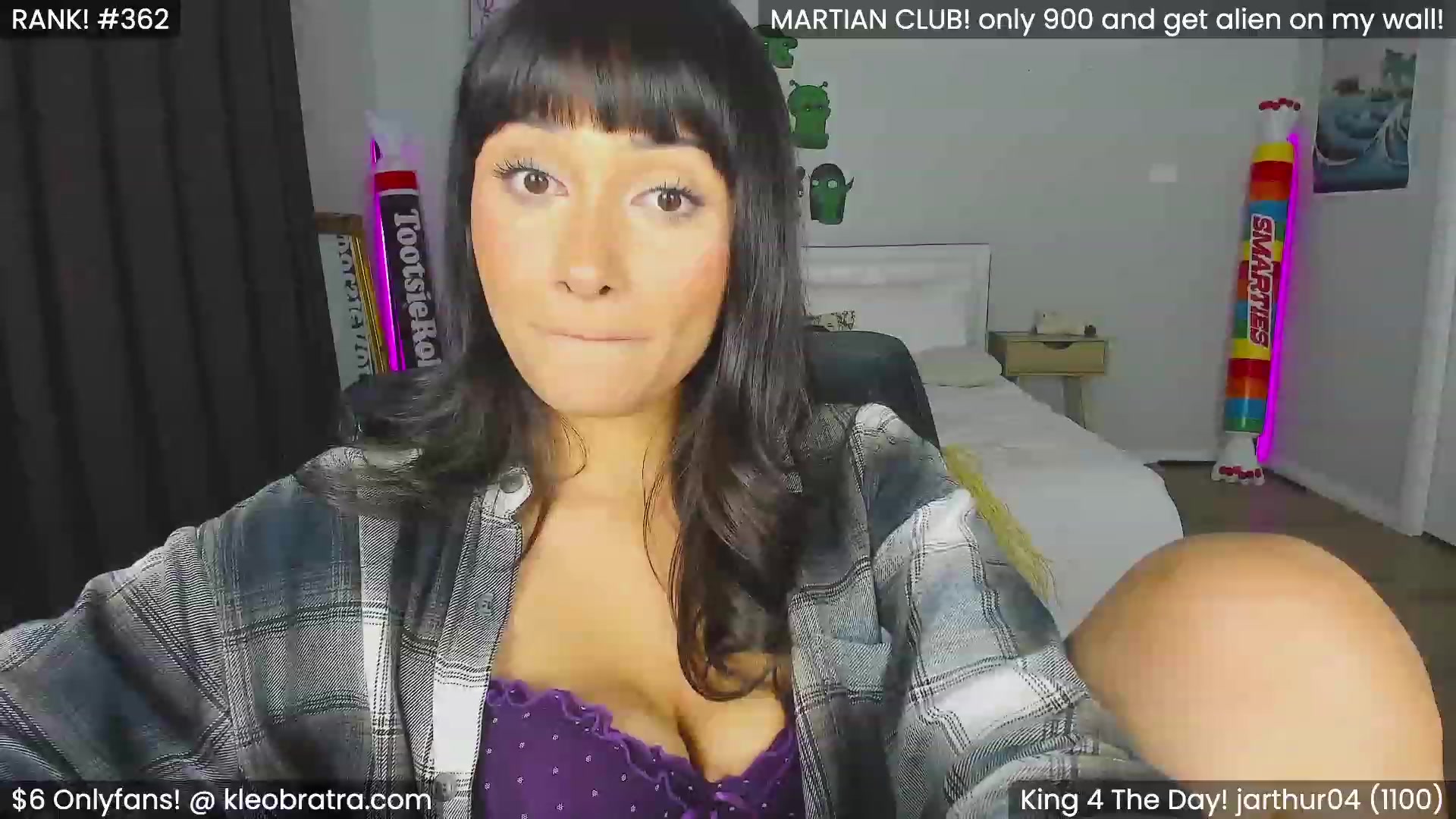 Gallery image thumbnail from KleoBratra's myfreecams stream on, 03/05/2024, 15:25 image 10 of 20