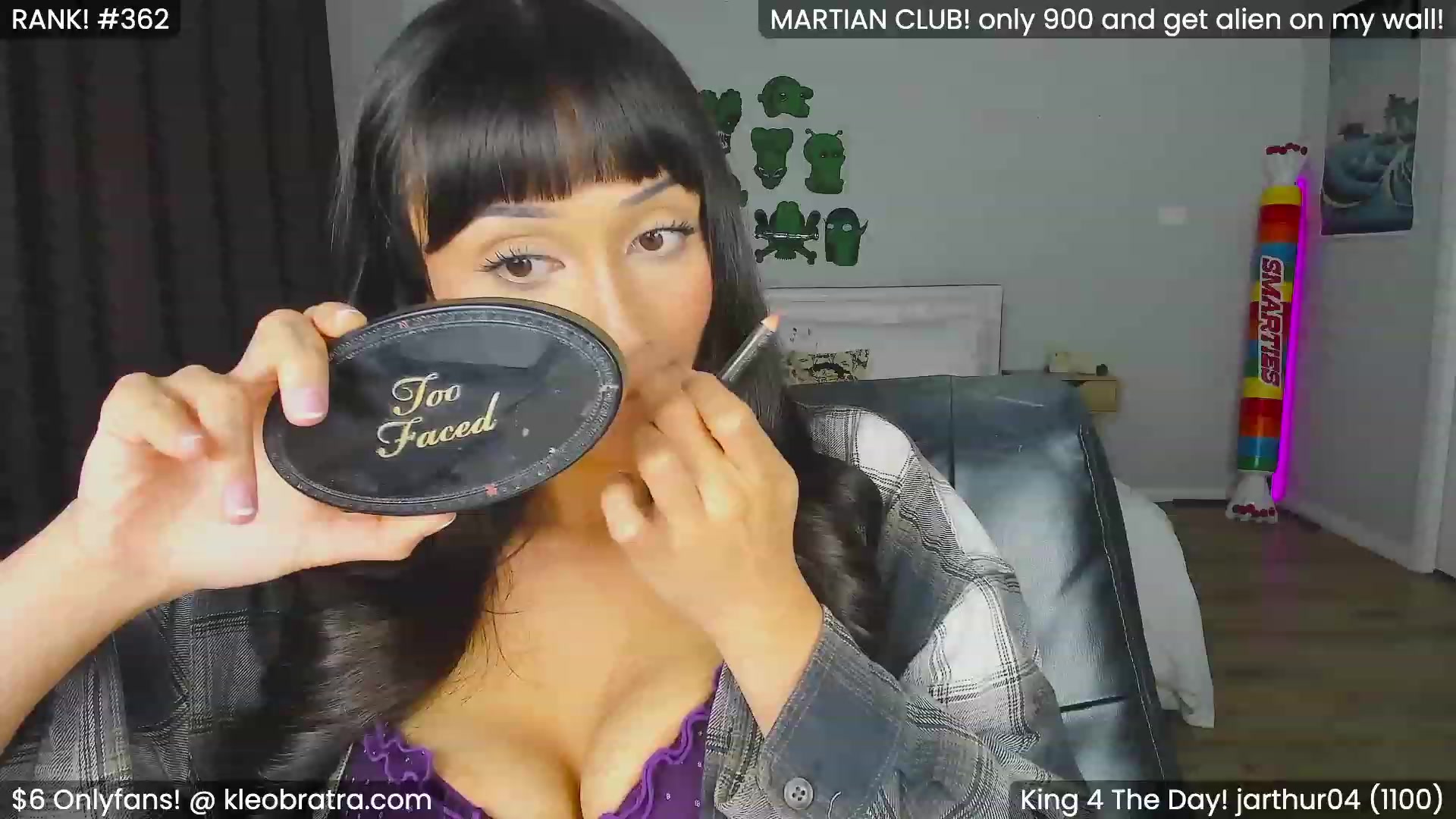 Gallery image thumbnail from KleoBratra's myfreecams stream on, 03/05/2024, 15:25 image 6 of 20