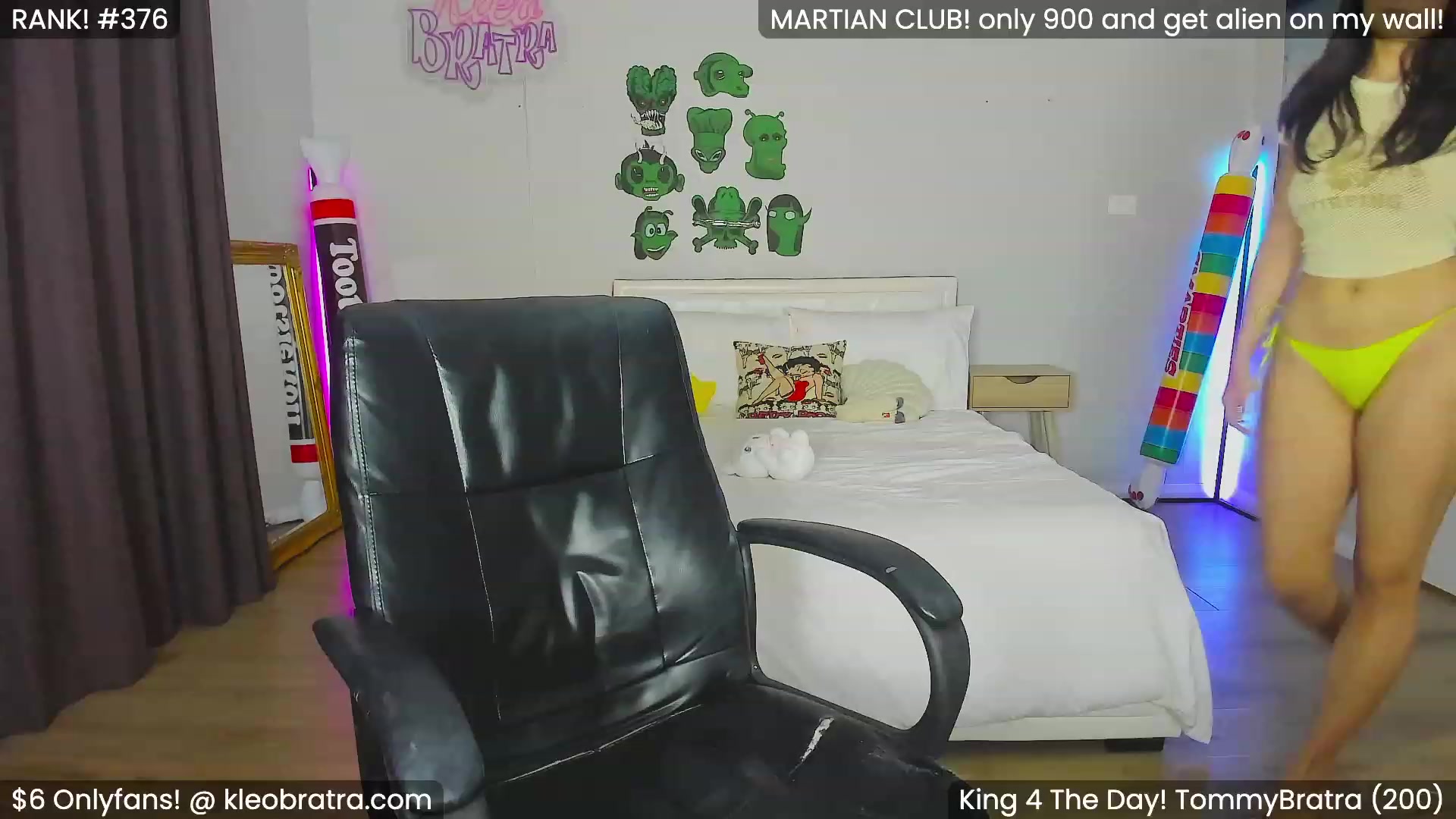 Gallery image thumbnail from KleoBratra's myfreecams stream on, 03/07/2024, 09:30 image 18 of 20