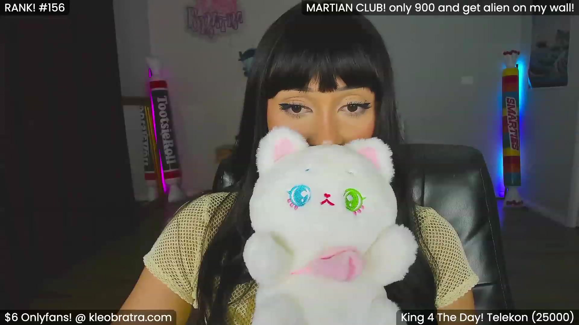 Gallery image thumbnail from KleoBratra's myfreecams stream on, 03/10/2024, 15:21 image 13 of 20