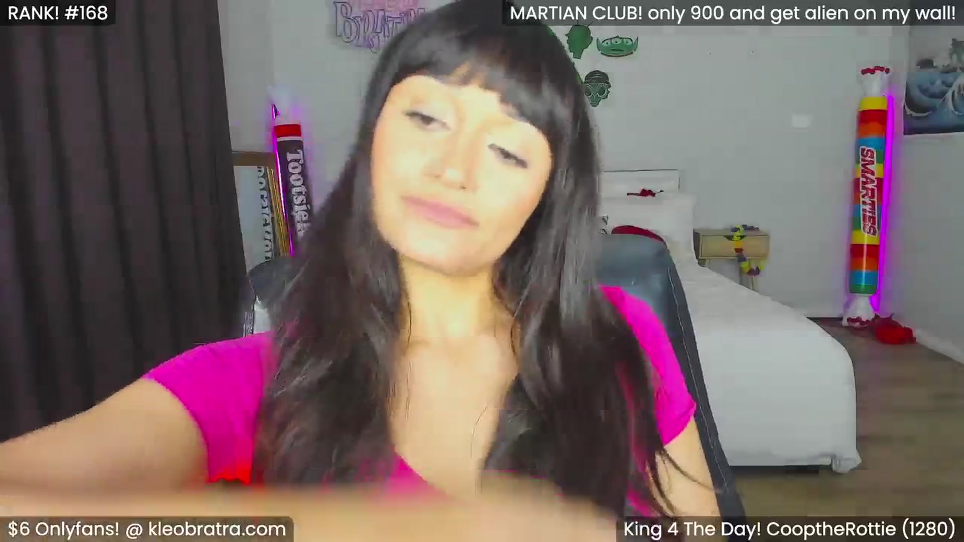 Gallery image thumbnail from KleoBratra's myfreecams stream on, 03/17/2024, 16:05 image 7 of 20