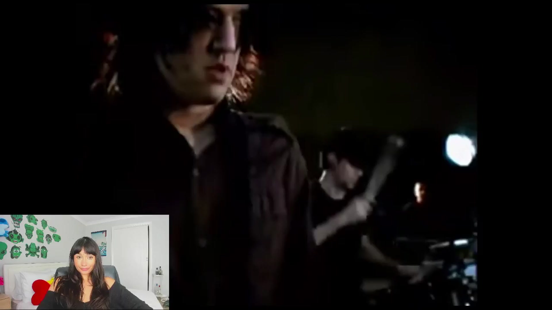 Gallery image thumbnail from KleoBratra's myfreecams stream on, 03/25/2024, 24:27 image 11 of 20