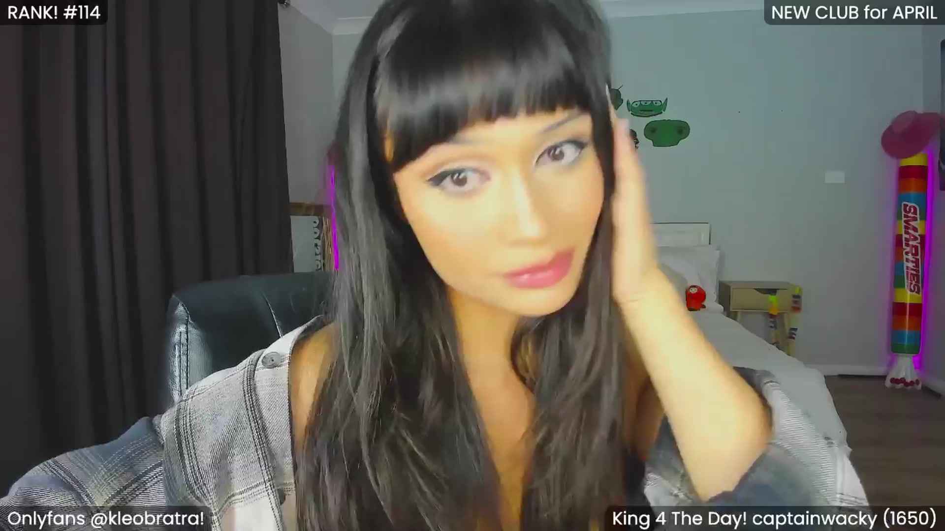 Gallery image thumbnail from KleoBratra's myfreecams stream on, 03/28/2024, 13:26 image 15 of 20