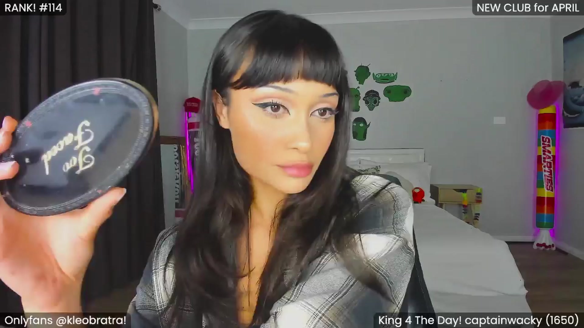 Gallery image thumbnail from KleoBratra's myfreecams stream on, 03/28/2024, 13:26 image 5 of 20