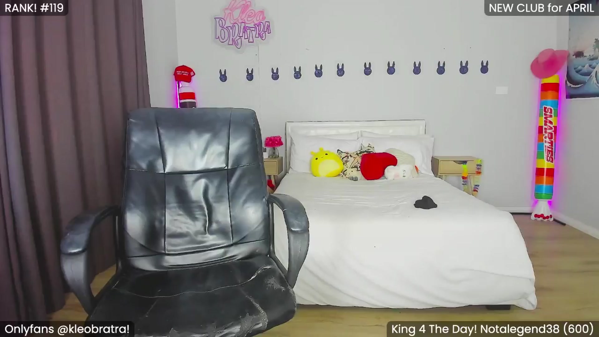 Gallery image thumbnail from KleoBratra's myfreecams stream on, 03/29/2024, 08:02 image 8 of 20