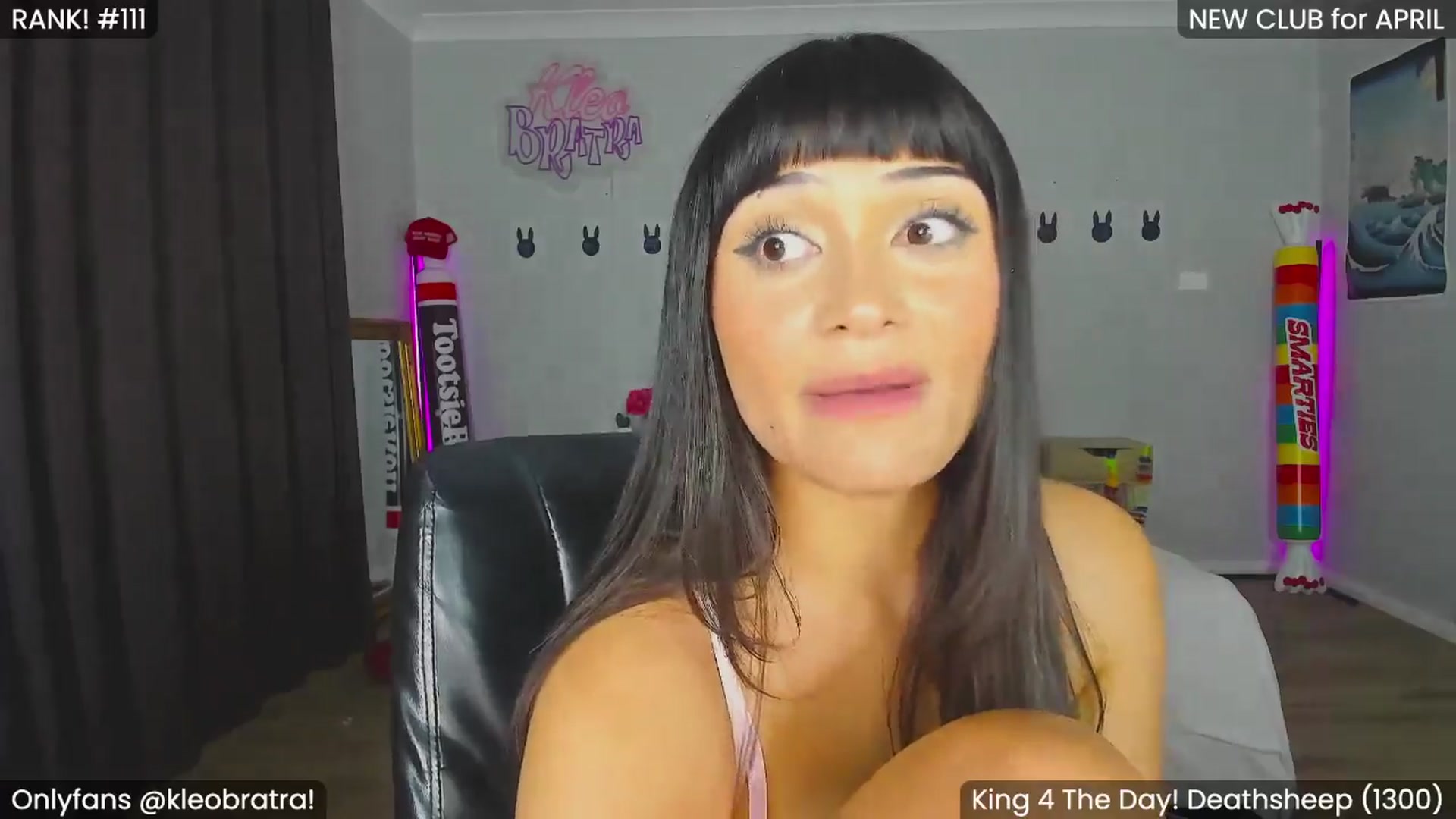 Gallery image thumbnail from KleoBratra's myfreecams stream on, 03/29/2024, 12:53 image 16 of 20
