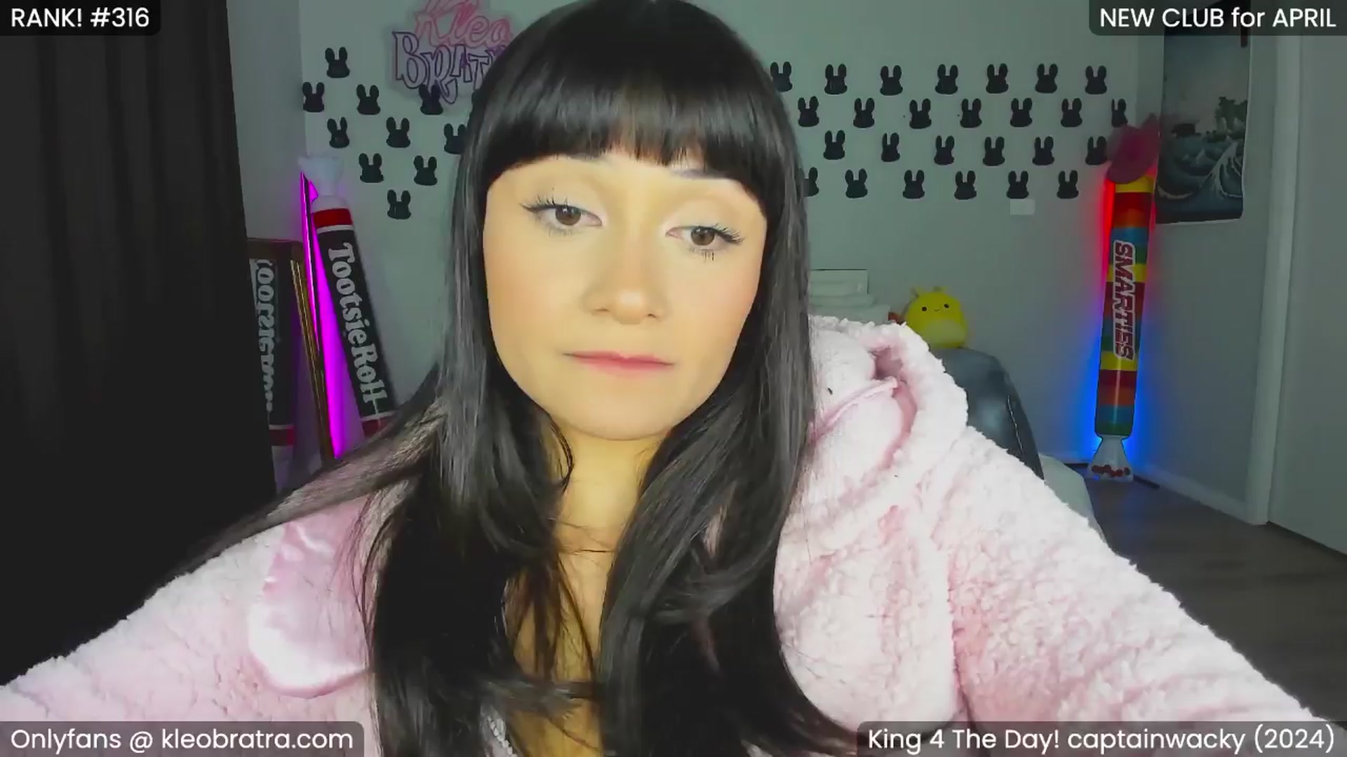Gallery image thumbnail from KleoBratra's myfreecams stream on, 04/10/2024, 11:09 image 19 of 20
