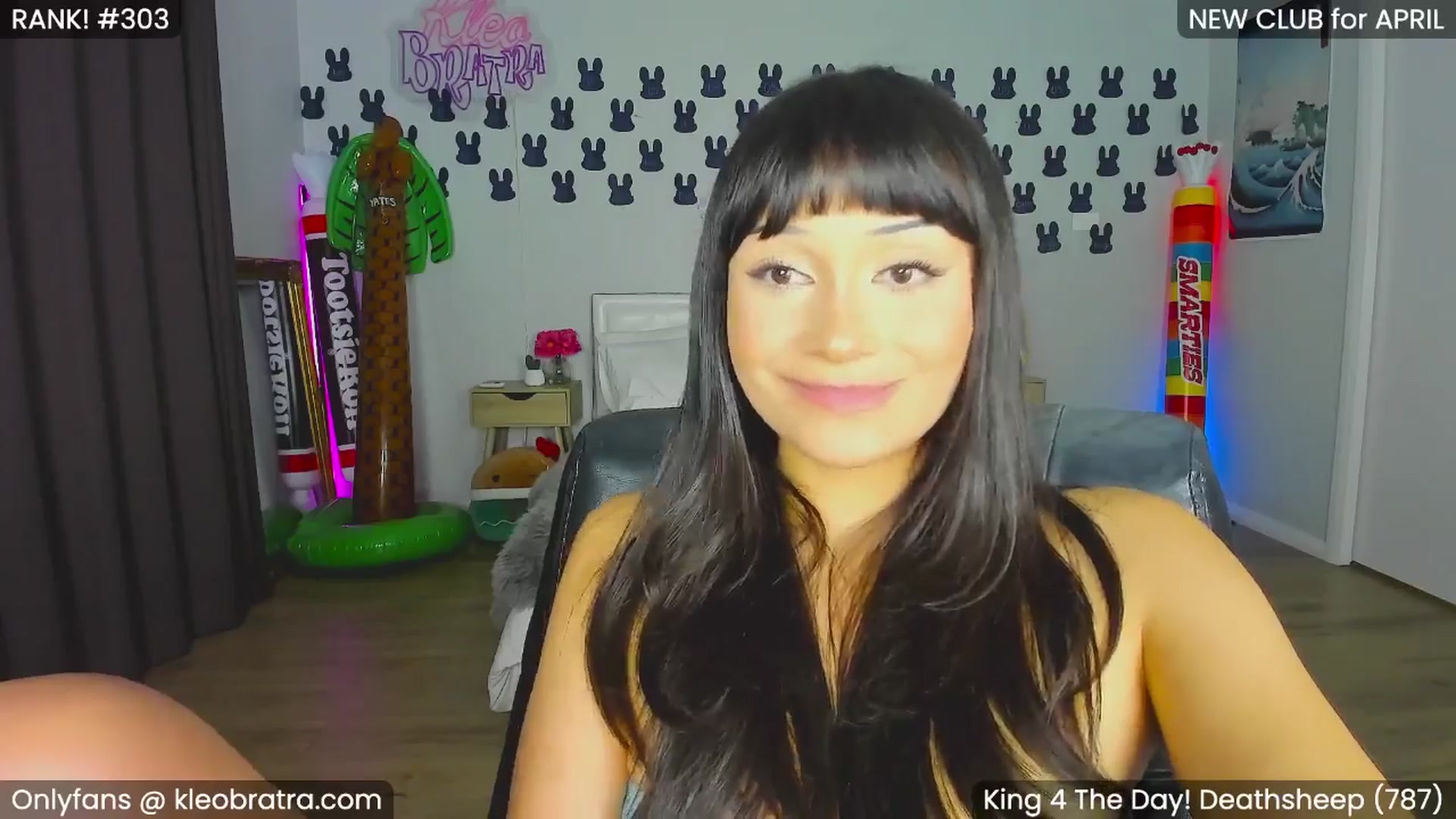 Gallery image thumbnail from KleoBratra's myfreecams stream on, 04/12/2024, 11:57 image 14 of 20