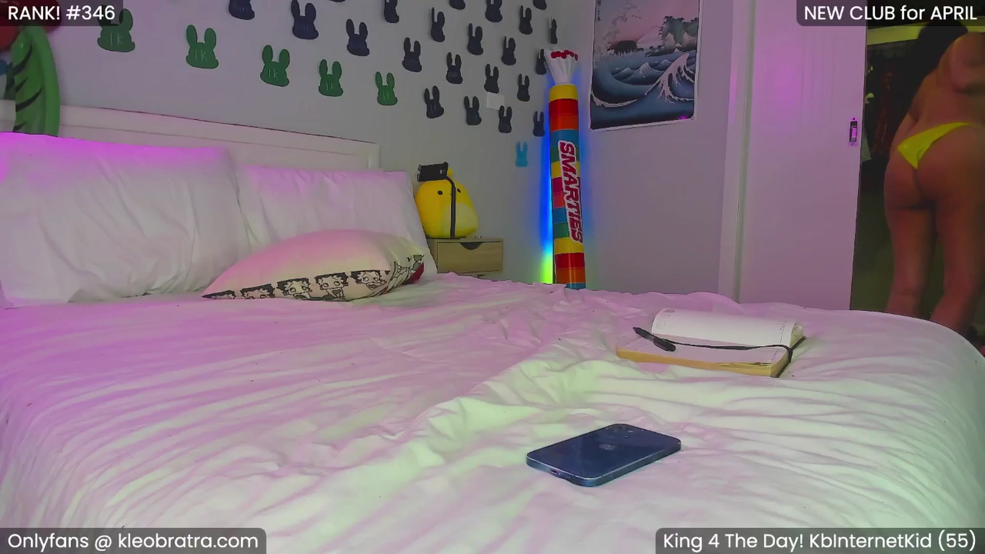 Gallery image thumbnail from KleoBratra's myfreecams stream on, 04/16/2024, 10:54 image 8 of 20