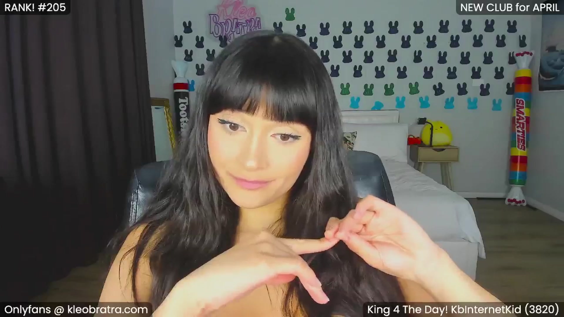 Gallery image thumbnail from KleoBratra's myfreecams stream on, 04/27/2024, 11:14 image 18 of 20