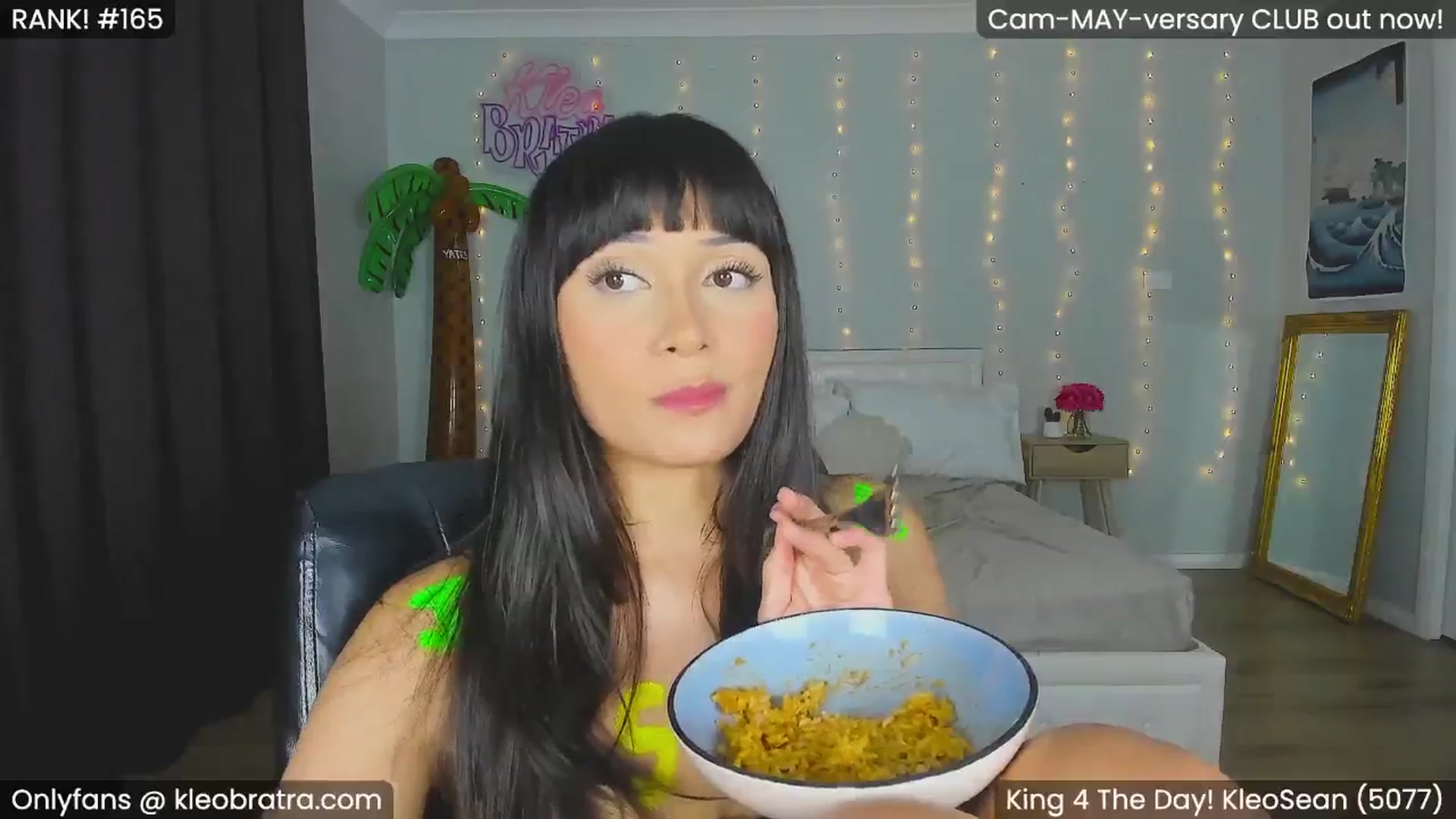 Gallery image thumbnail from KleoBratra's myfreecams stream on, 05/05/2024, 11:45 image 16 of 20