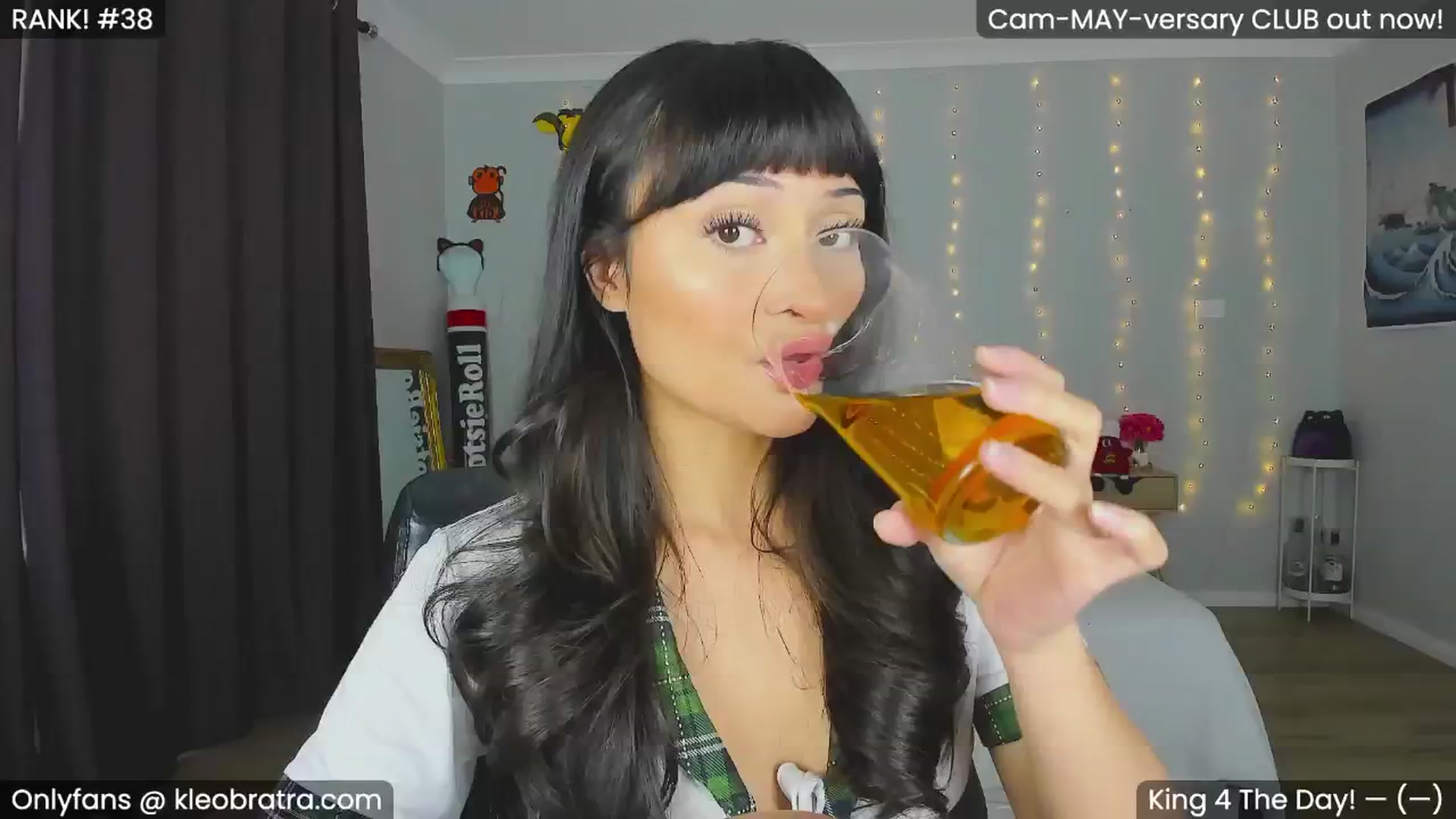 Gallery image thumbnail from KleoBratra's myfreecams stream on, 05/20/2024, 06:00 image 1 of 20