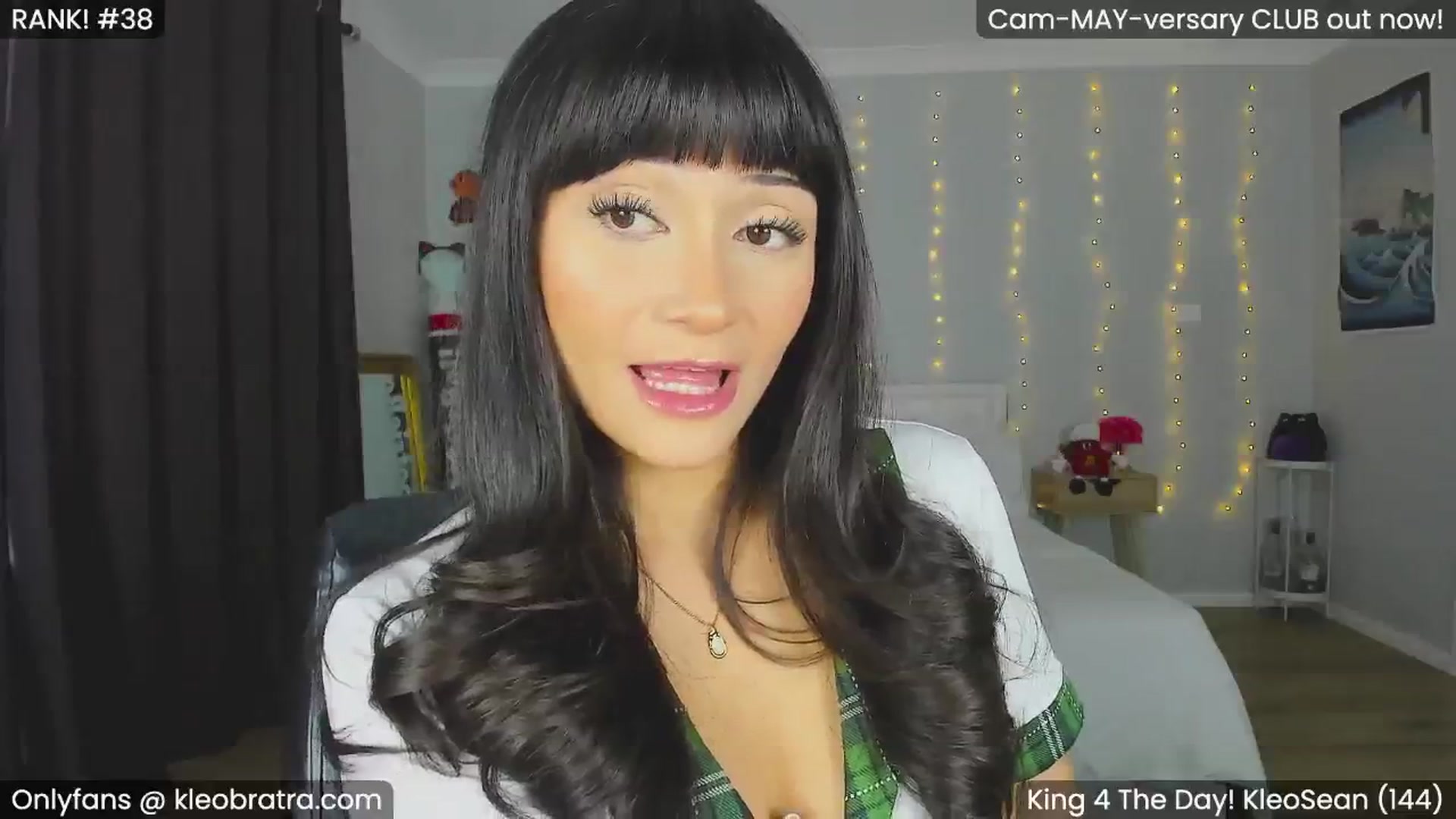 Gallery image thumbnail from KleoBratra's myfreecams stream on, 05/20/2024, 06:00 image 3 of 20