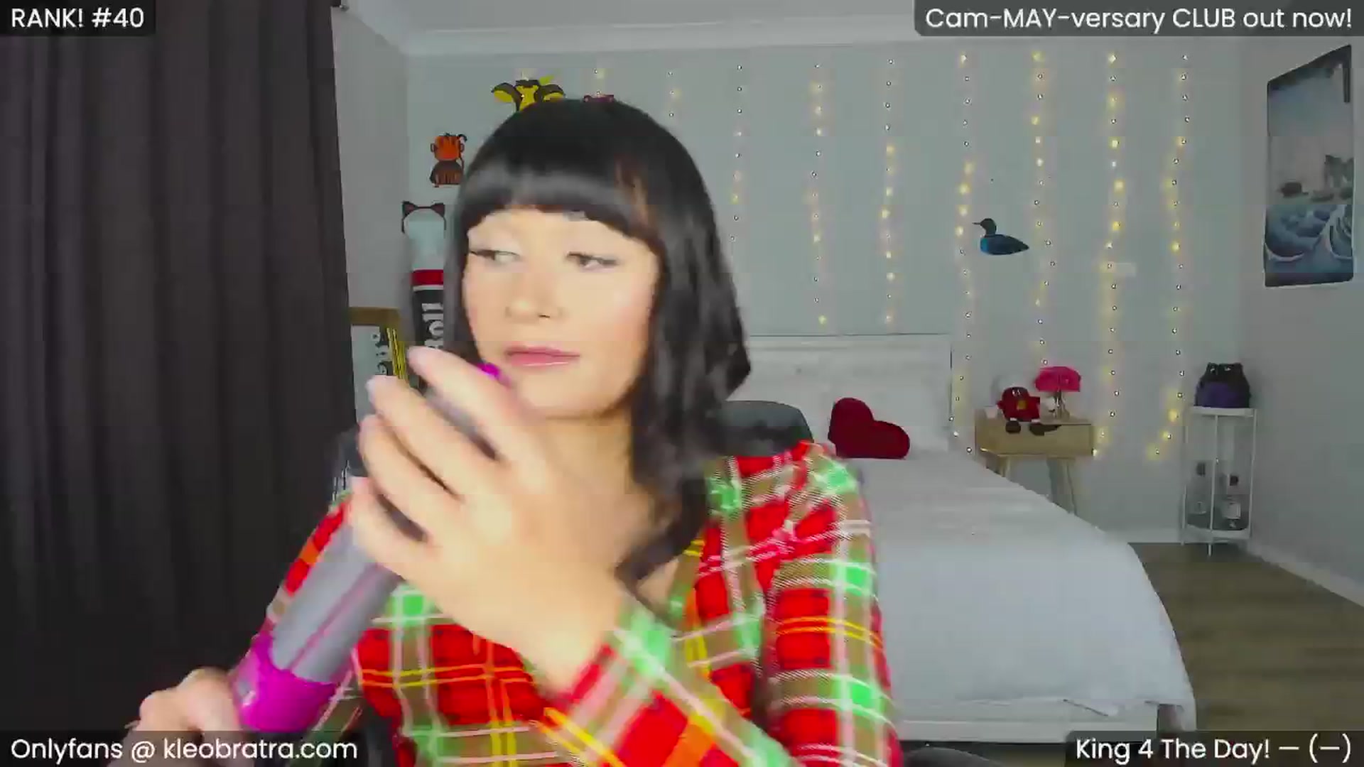 Gallery image thumbnail from KleoBratra's myfreecams stream on, 05/22/2024, 06:00 image 10 of 20