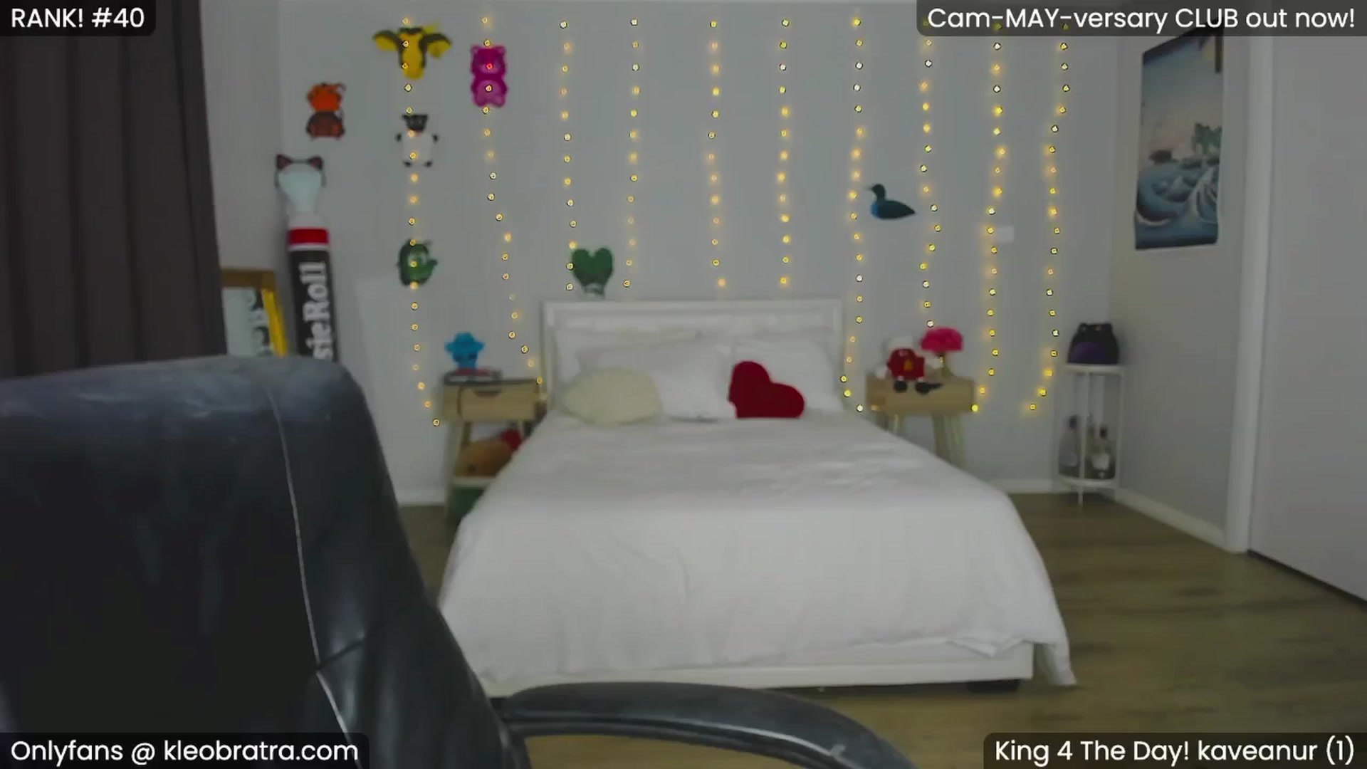 Gallery image thumbnail from KleoBratra's myfreecams stream on, 05/22/2024, 06:00 image 17 of 20