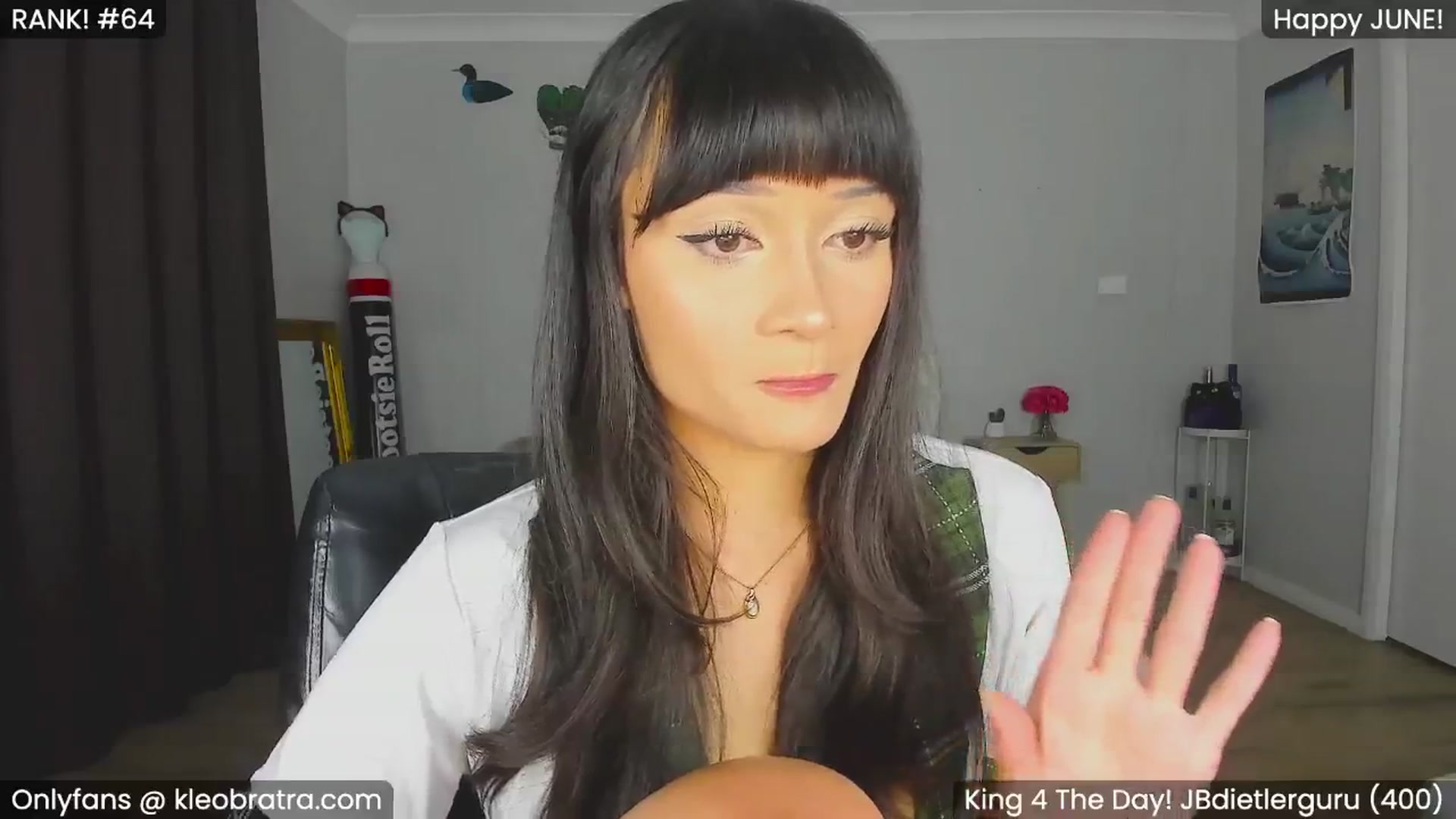 Gallery image thumbnail from KleoBratra's myfreecams stream on, 06/07/2024, 07:32 image 10 of 20