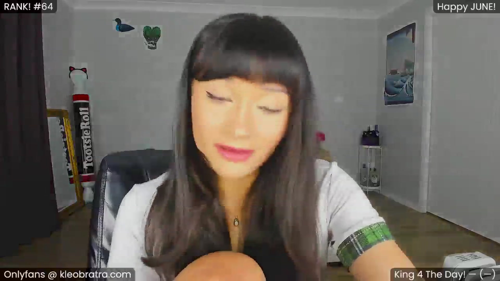 Gallery image thumbnail from KleoBratra's myfreecams stream on, 06/07/2024, 07:32 image 7 of 20