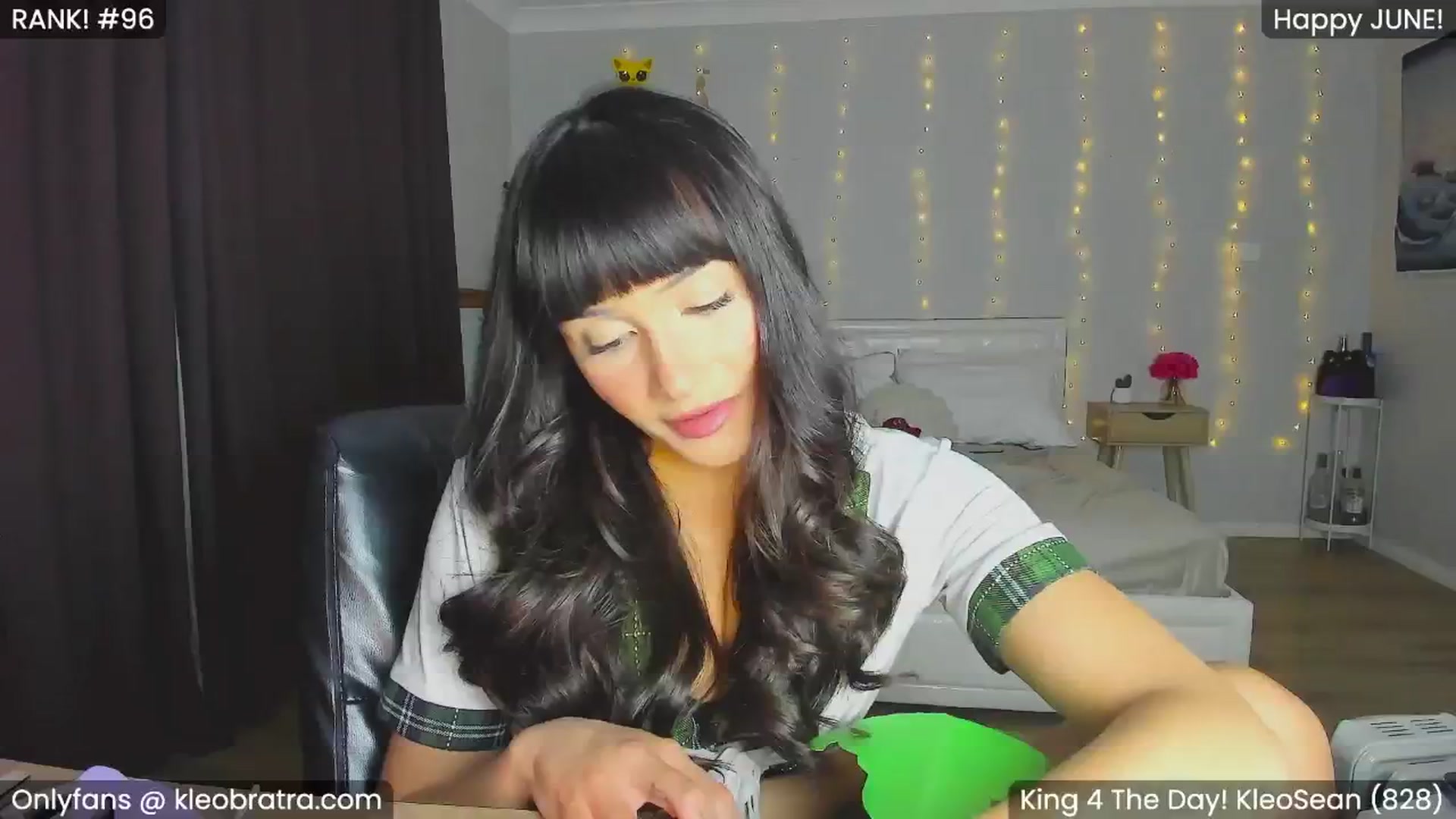 Gallery image thumbnail from KleoBratra's myfreecams stream on, 06/14/2024, 11:42 image 13 of 20