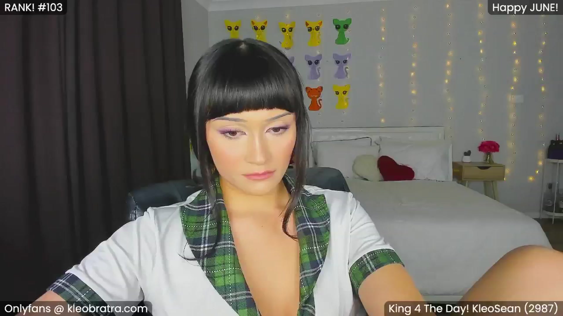Gallery image thumbnail from KleoBratra's myfreecams stream on, 06/17/2024, 09:29 image 9 of 20