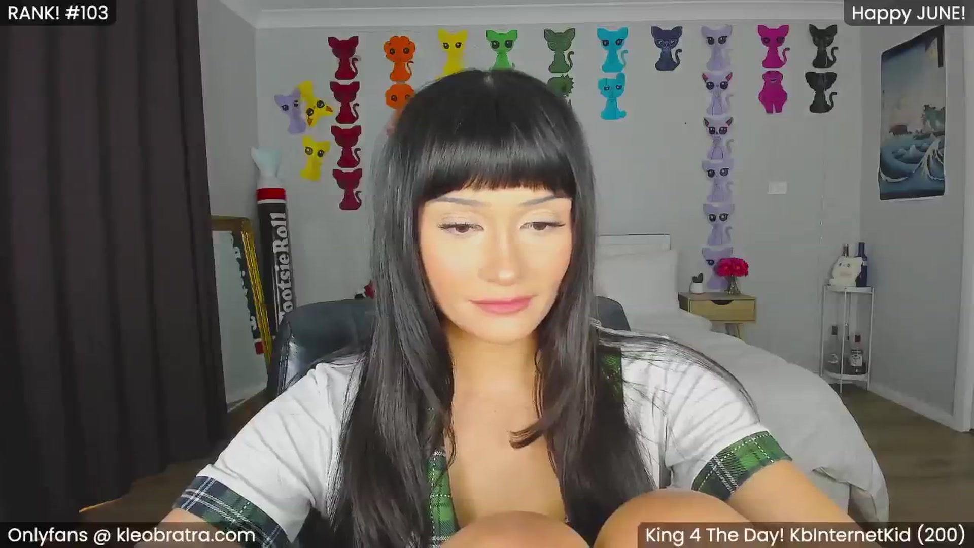 Gallery image thumbnail from KleoBratra's myfreecams stream on, 06/21/2024, 07:40 image 8 of 20